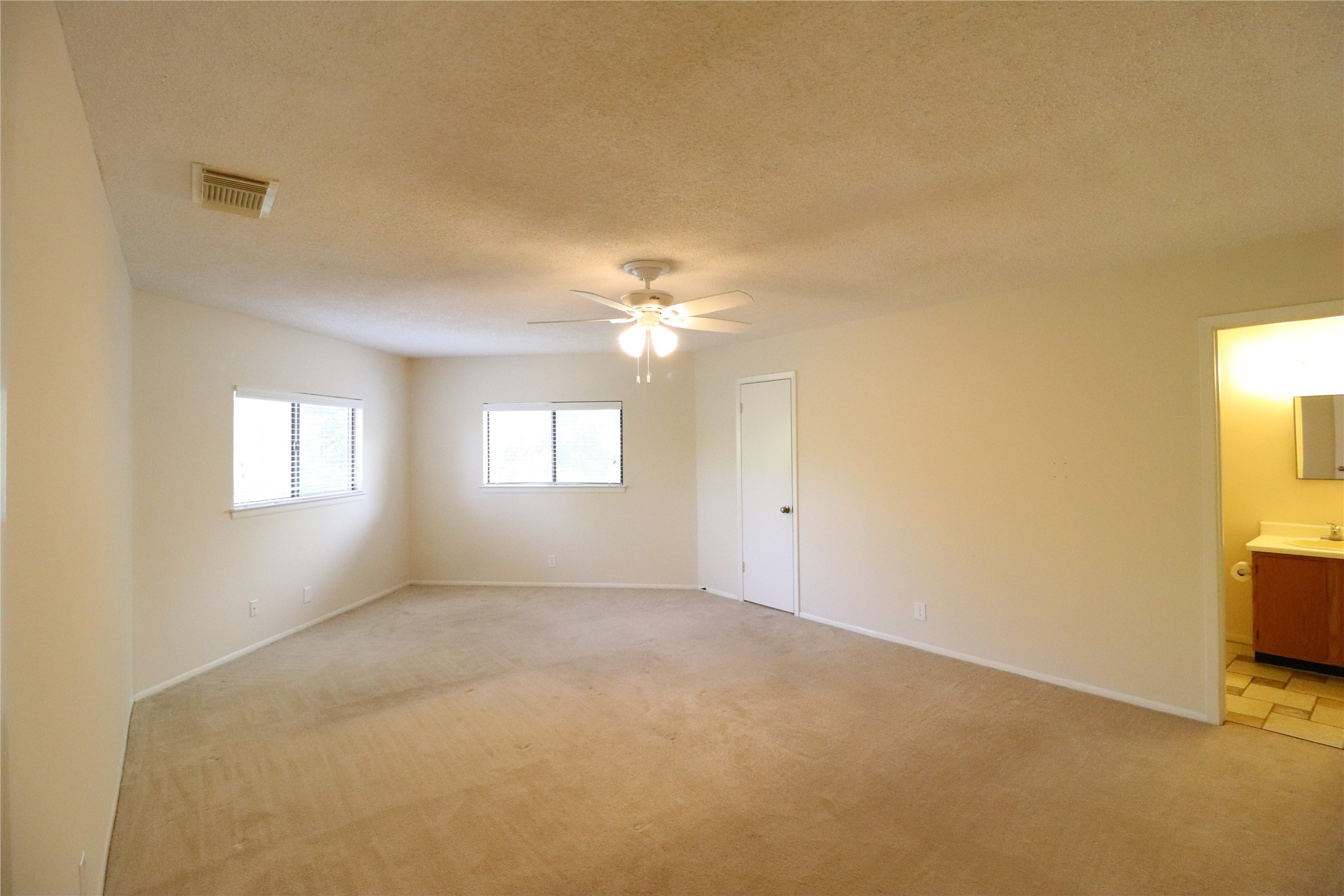 13026 Cavern Park Drive Property Photo 15