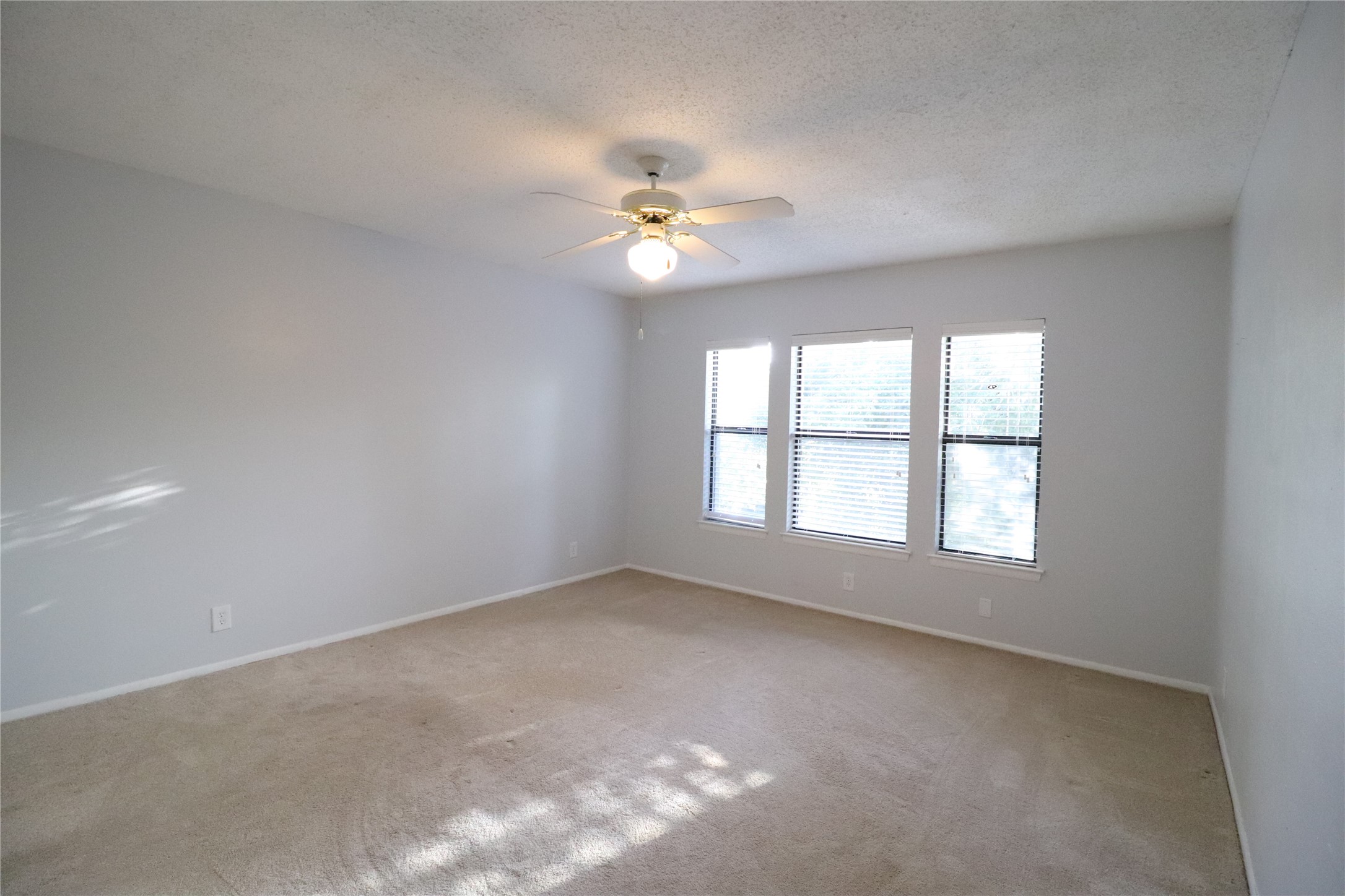 13026 Cavern Park Drive Property Photo 22