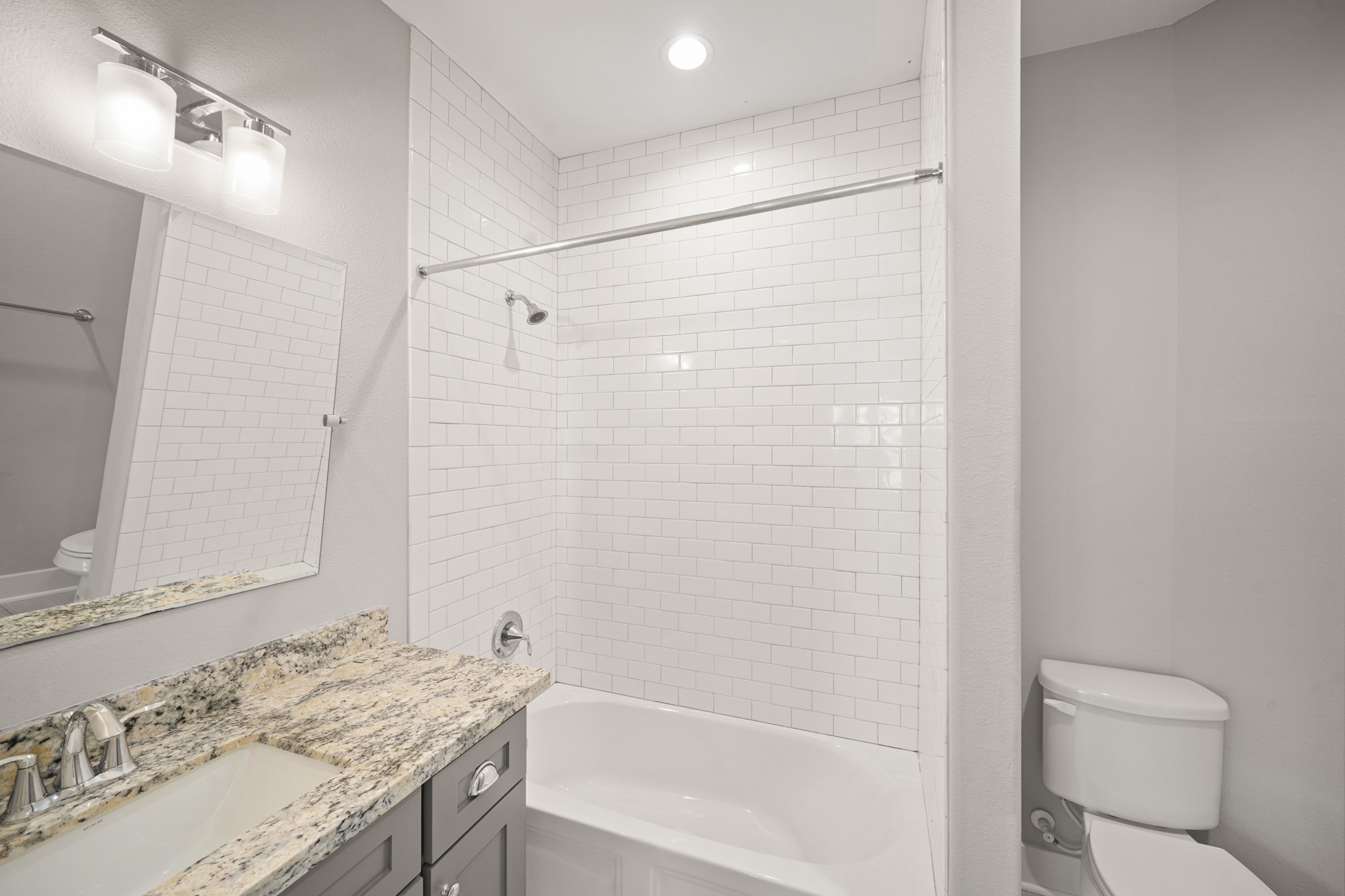 2547 Calumet Street Property Photo 25