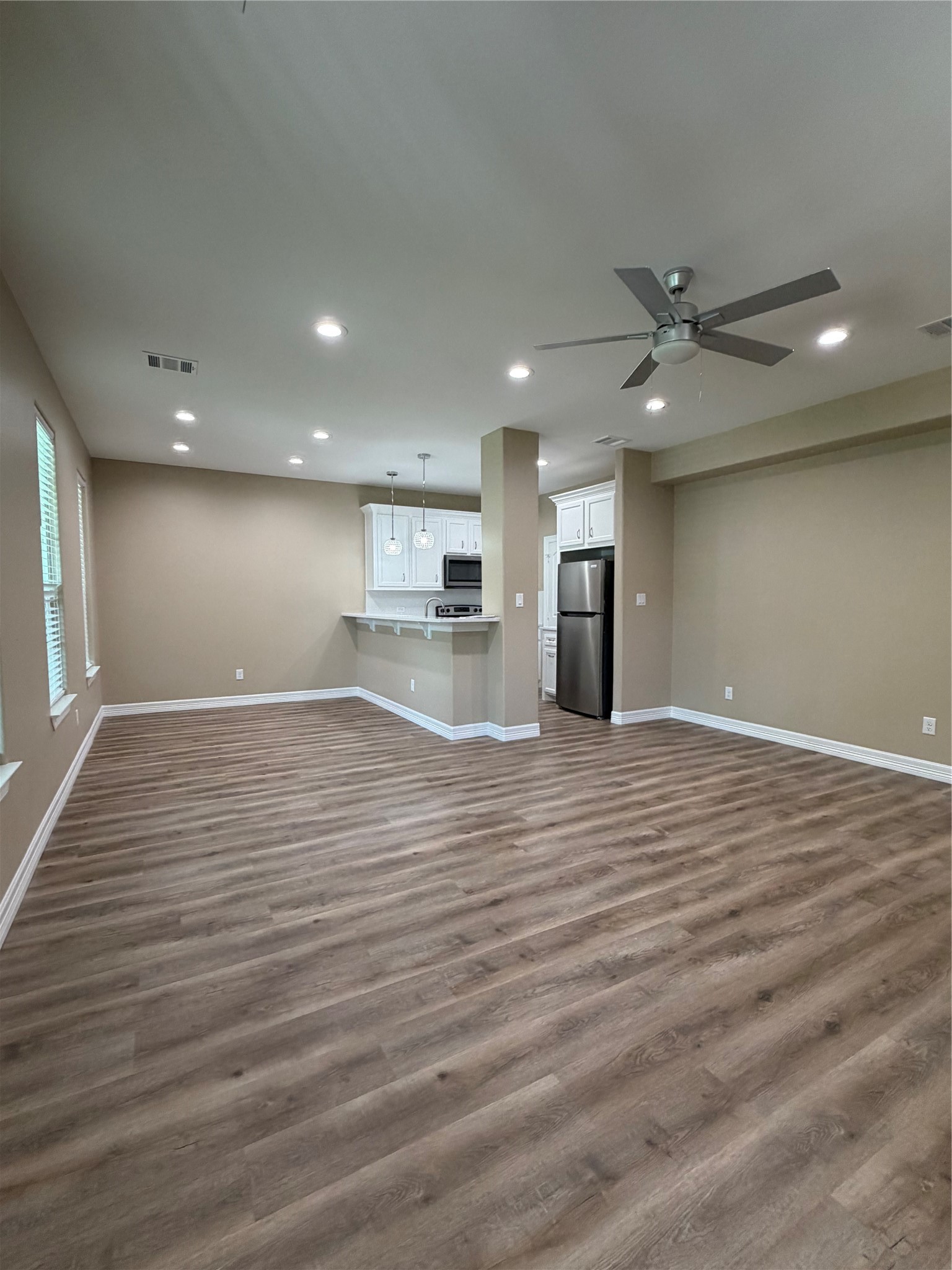 408 Mary Avenue Property Photo 6