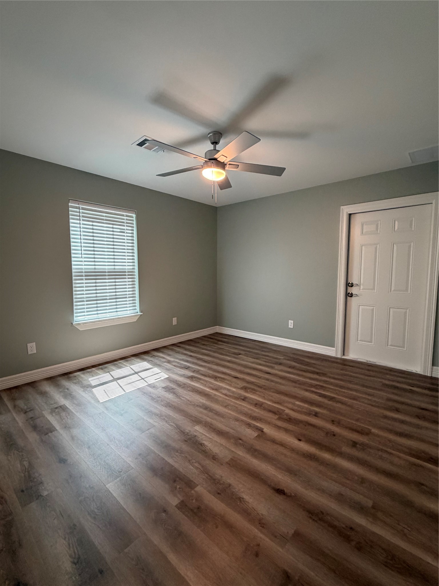 408 Mary Avenue Property Photo 12