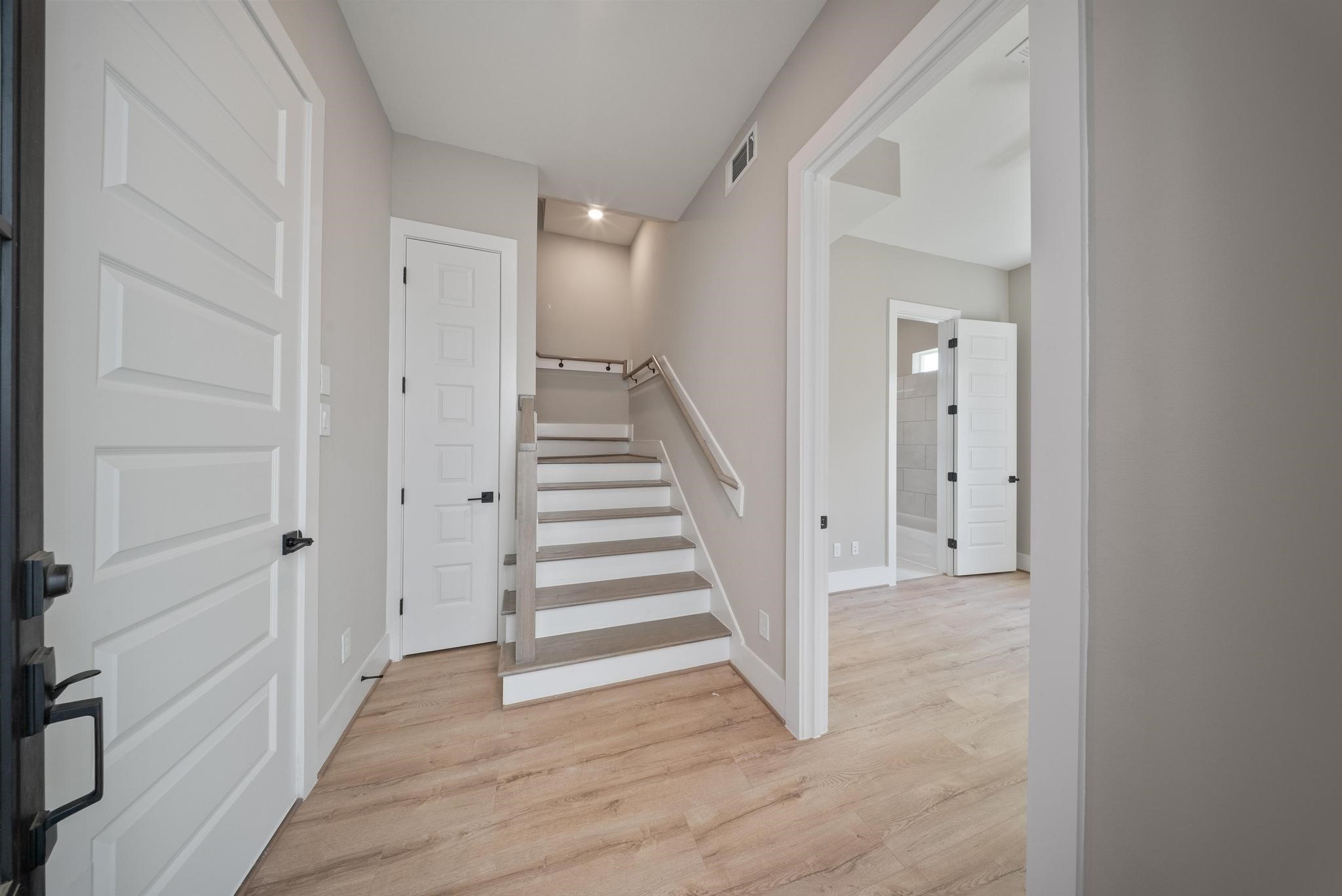 4013 Griggs Road D Property Photo 6