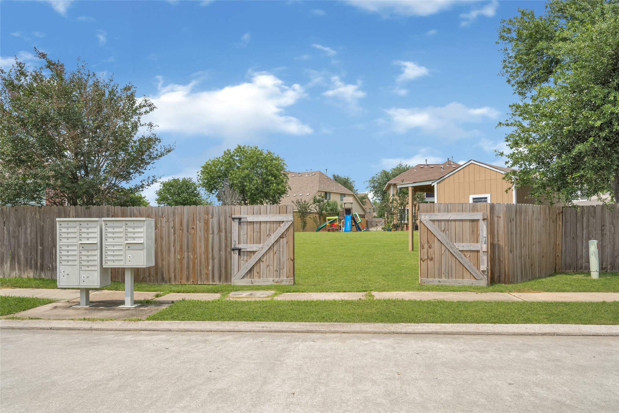 21406 Snow Goose Court Property Photo 33