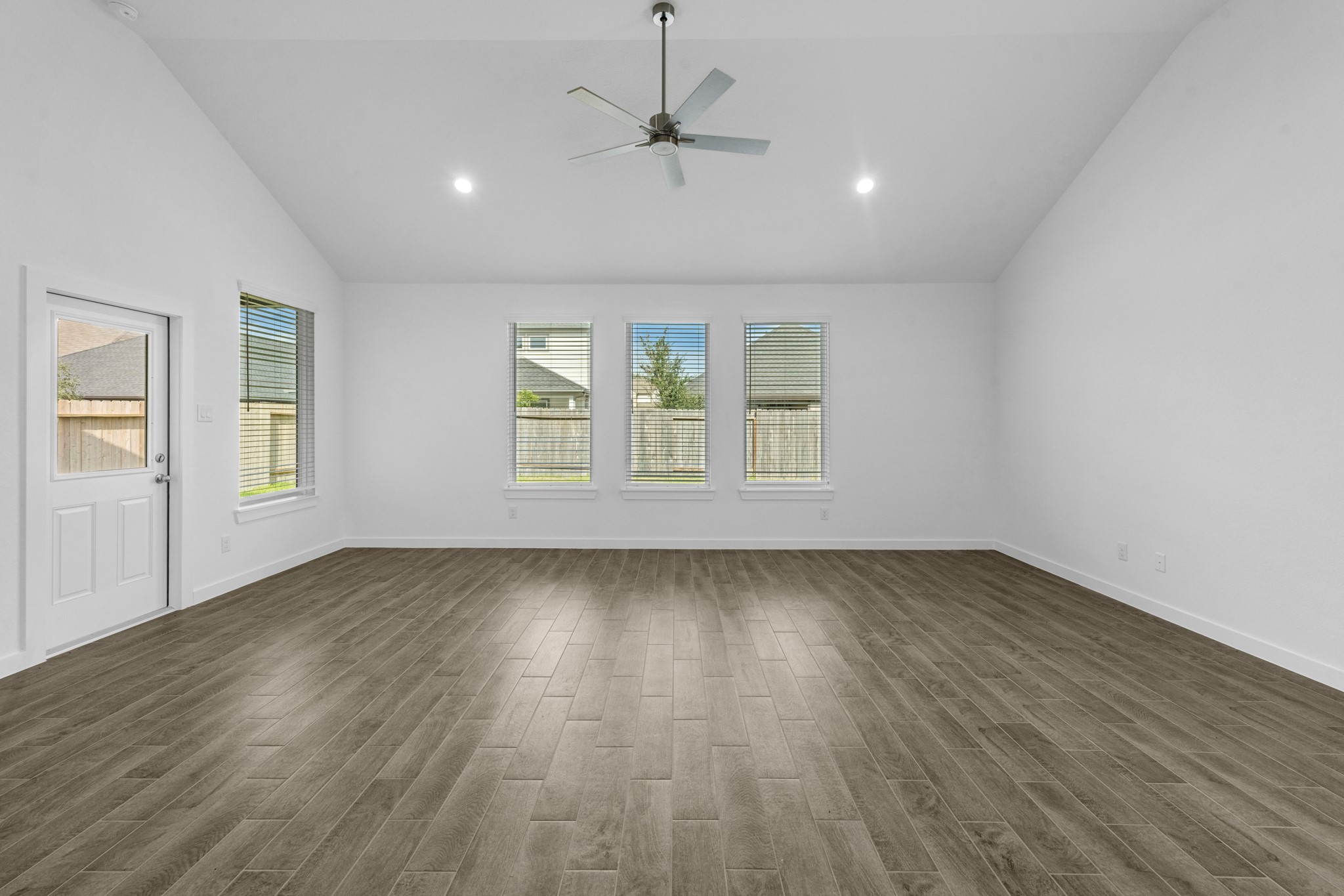 1731 Pecan Woods Lane Property Photo 6
