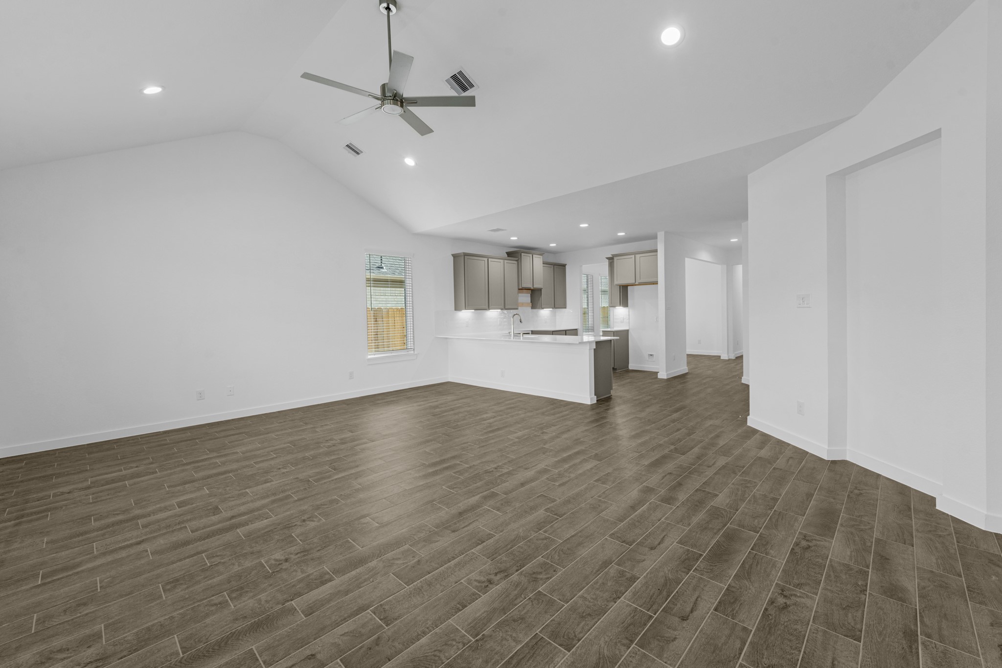 1731 Pecan Woods Lane Property Photo 7