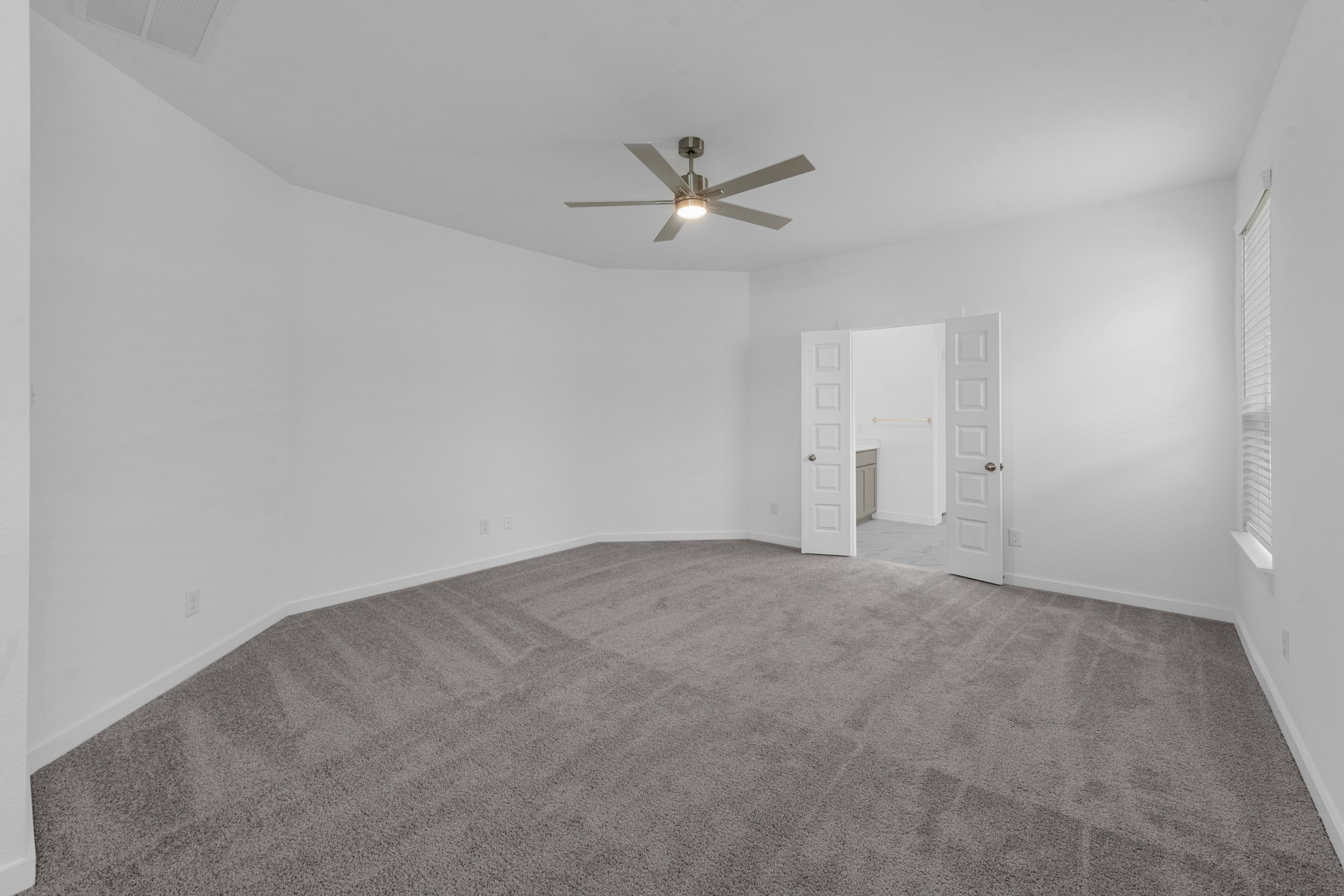 1731 Pecan Woods Lane Property Photo 8
