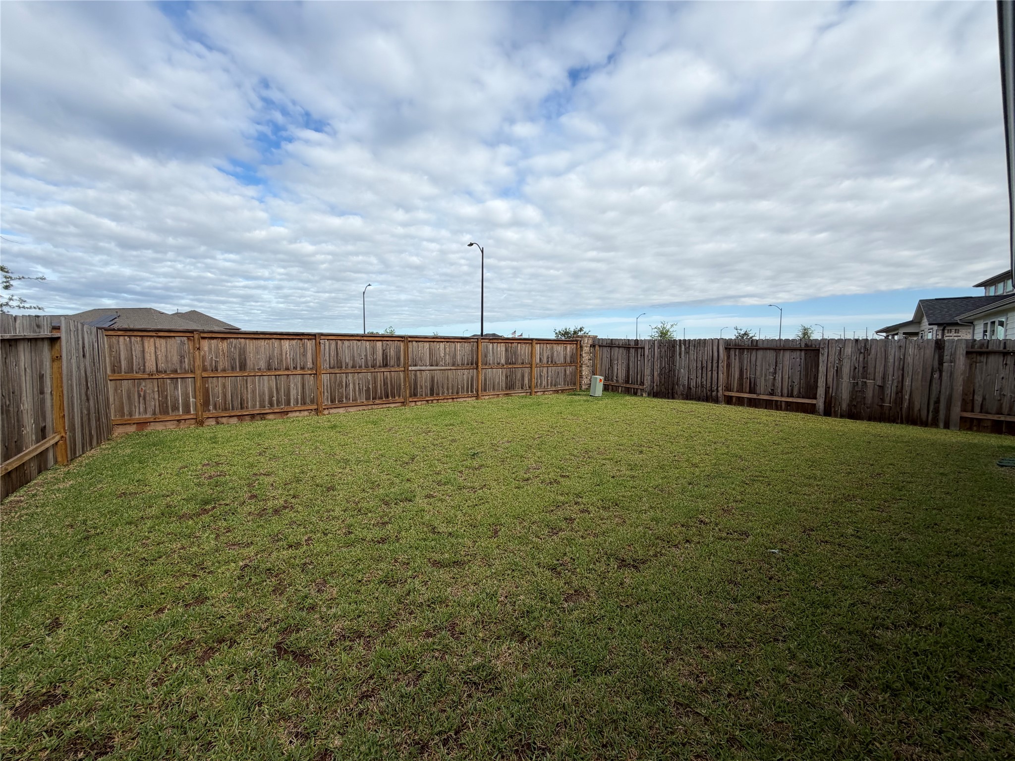 2911 Solitude Pine Lane Property Photo 14