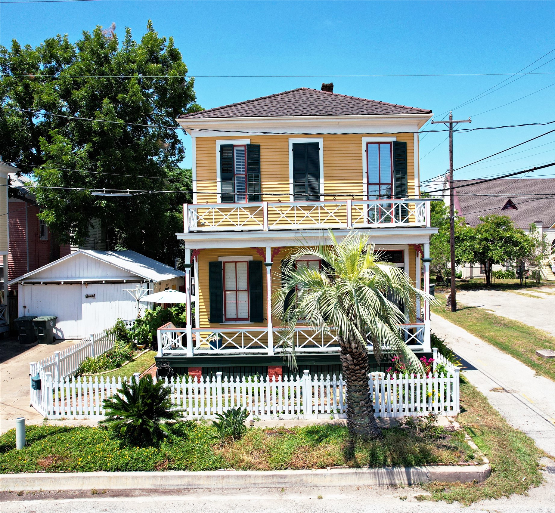 1015 20th Street Property Photo 1