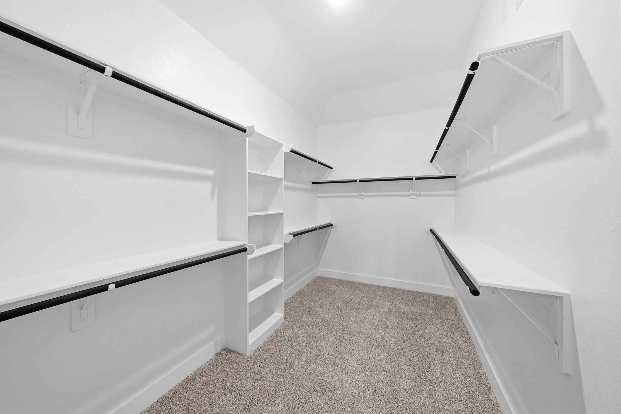 21713 Southern Valley Lane Property Photo 10