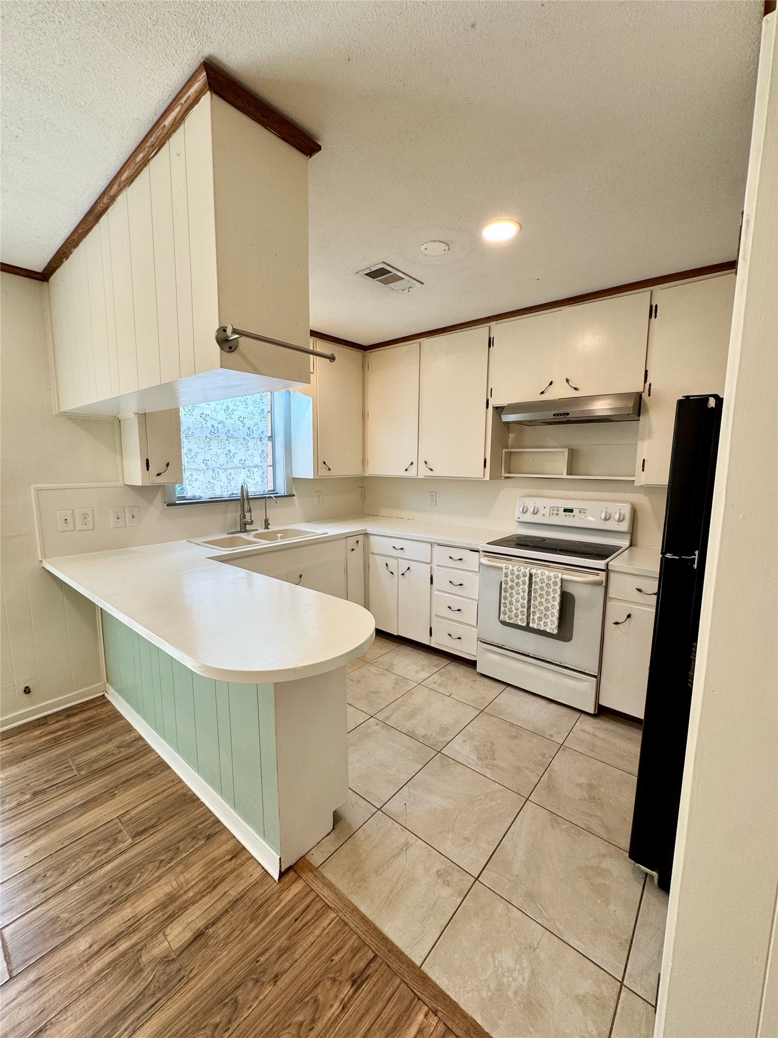 441 County Road 219 Property Photo 6