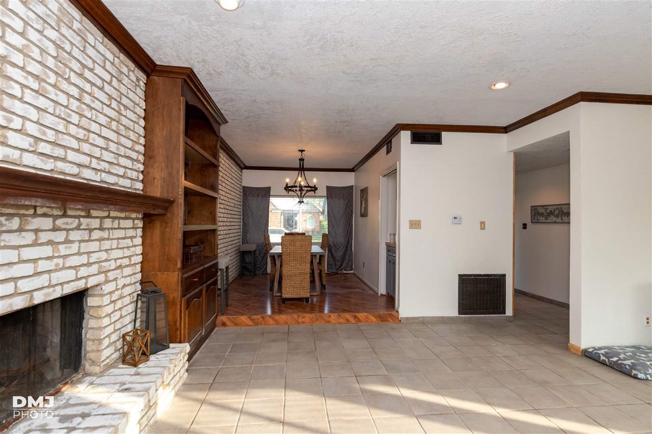 6770 Lexington Drive Property Photo 10