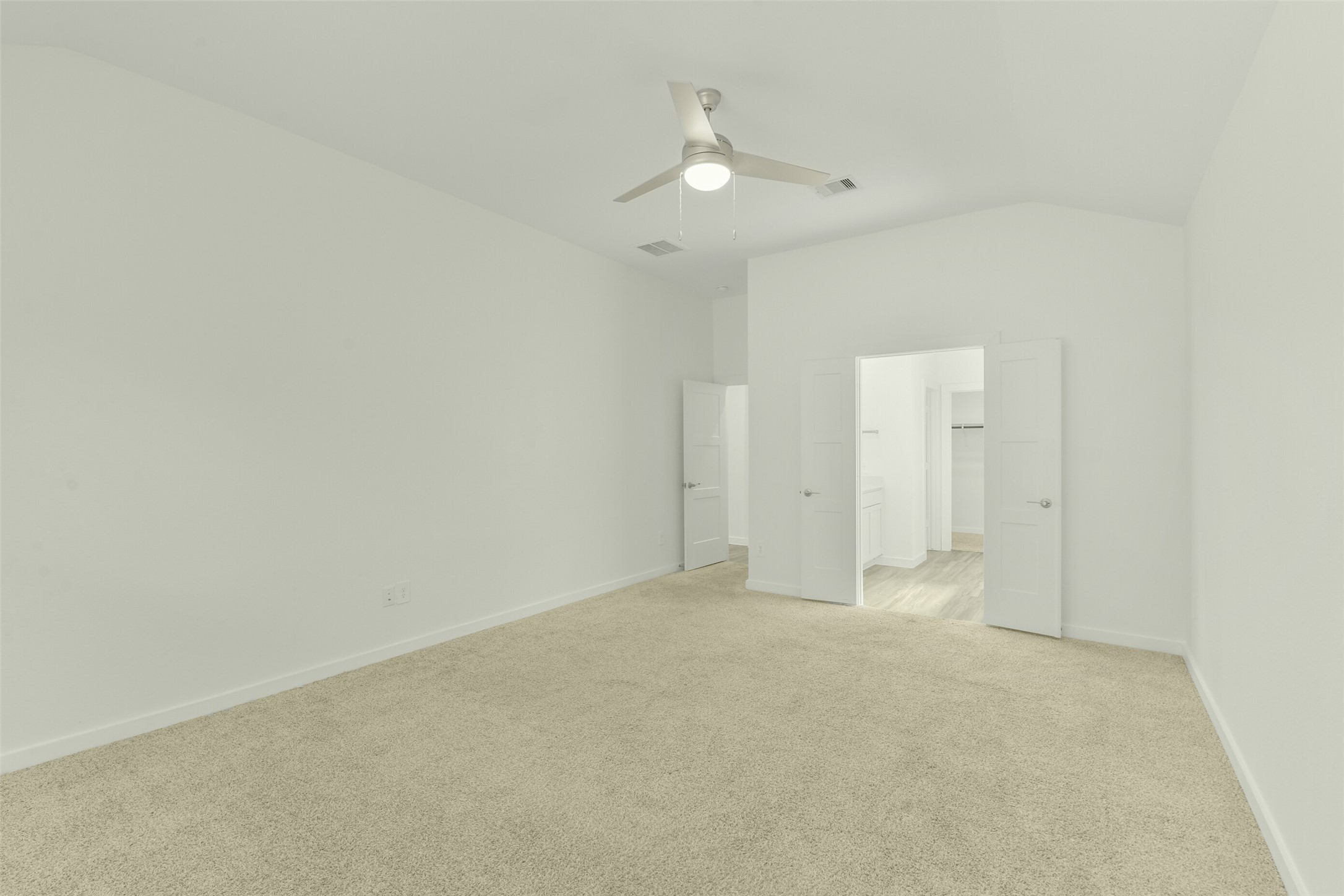 14322 Winema View Lane Property Photo 3