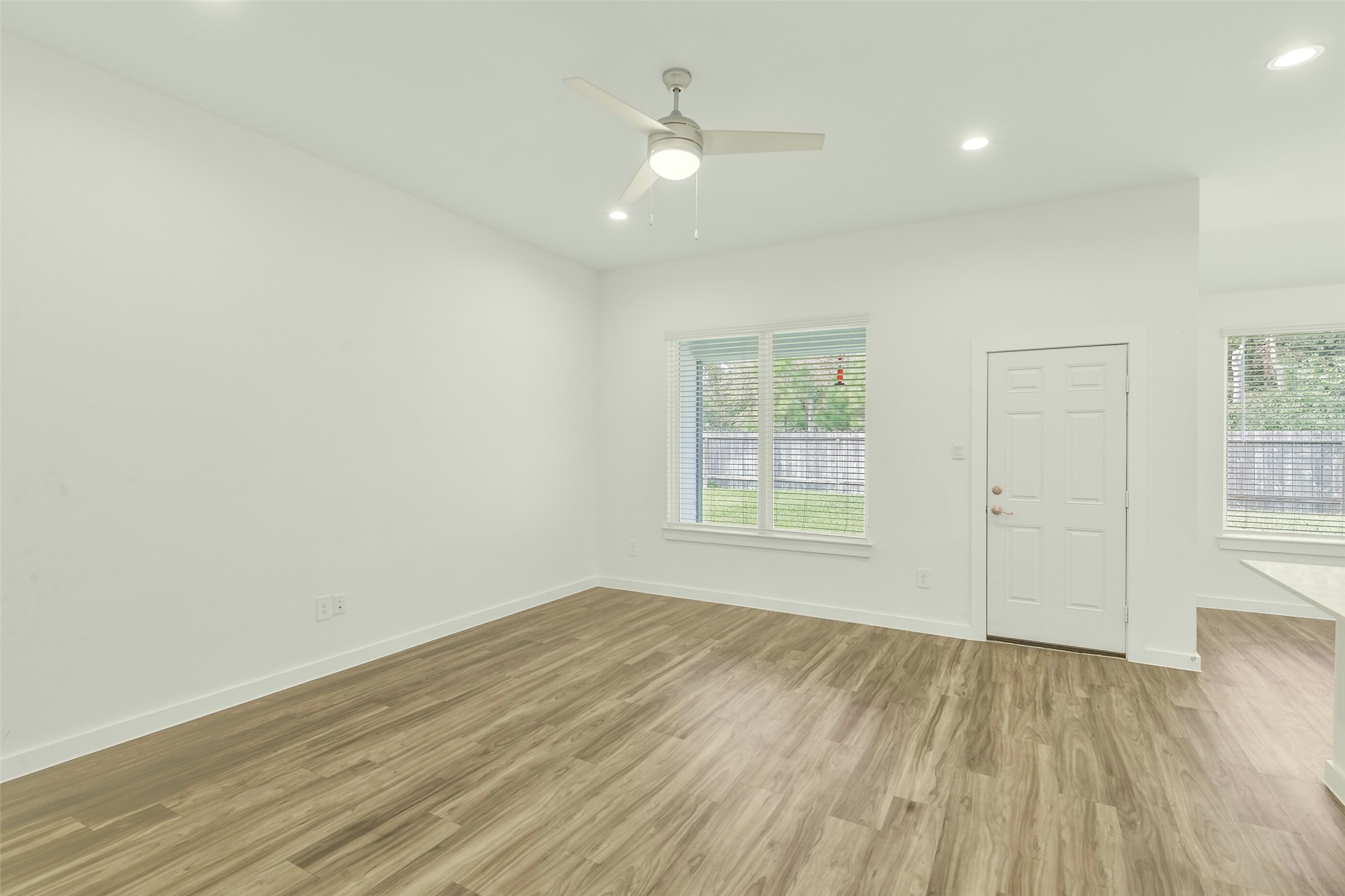 14322 Winema View Lane Property Photo 9