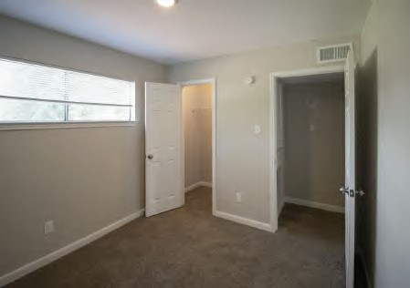 8345 Park Place Boulevard 06 Property Photo 2