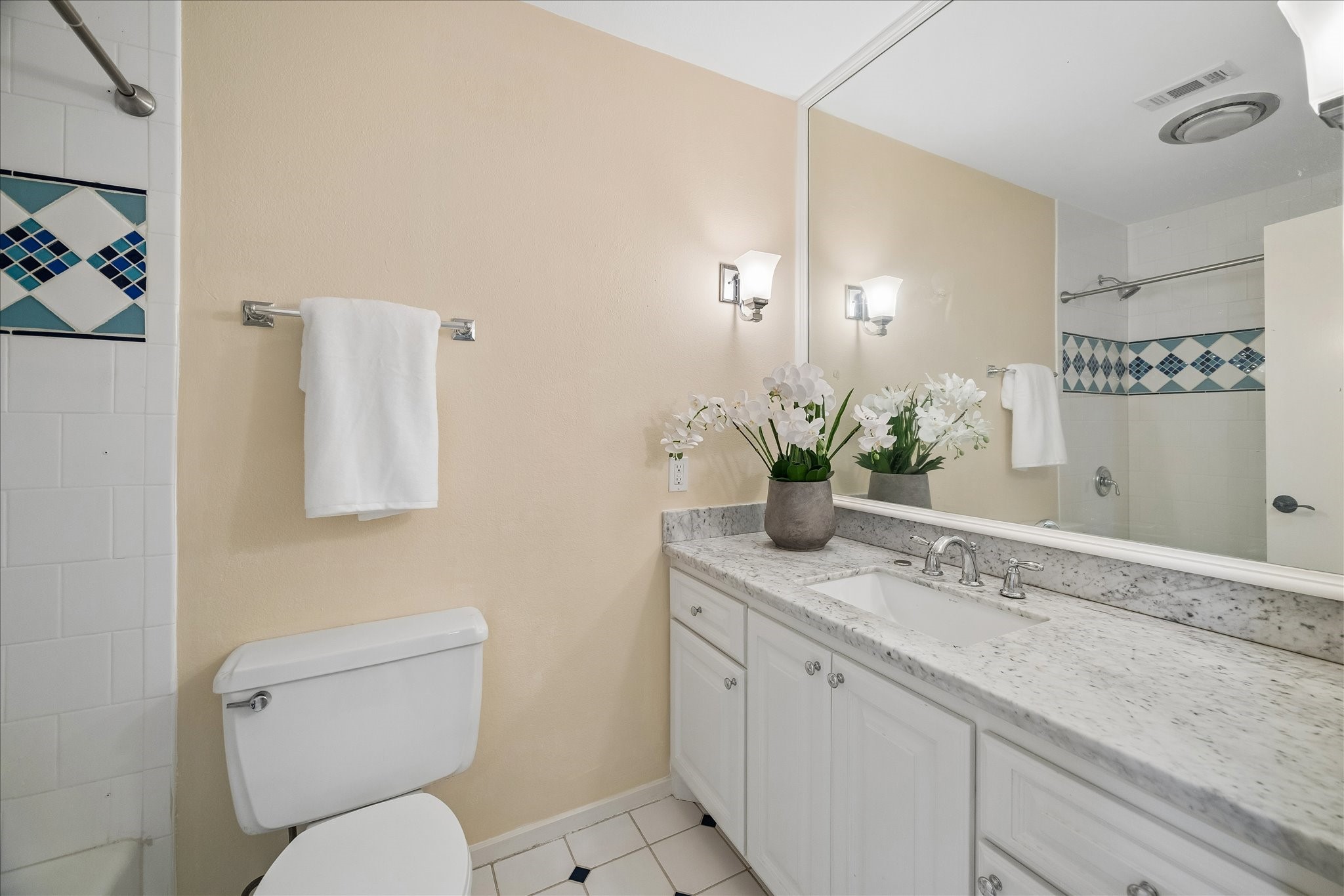 115 Litchfield Lane Property Photo 22