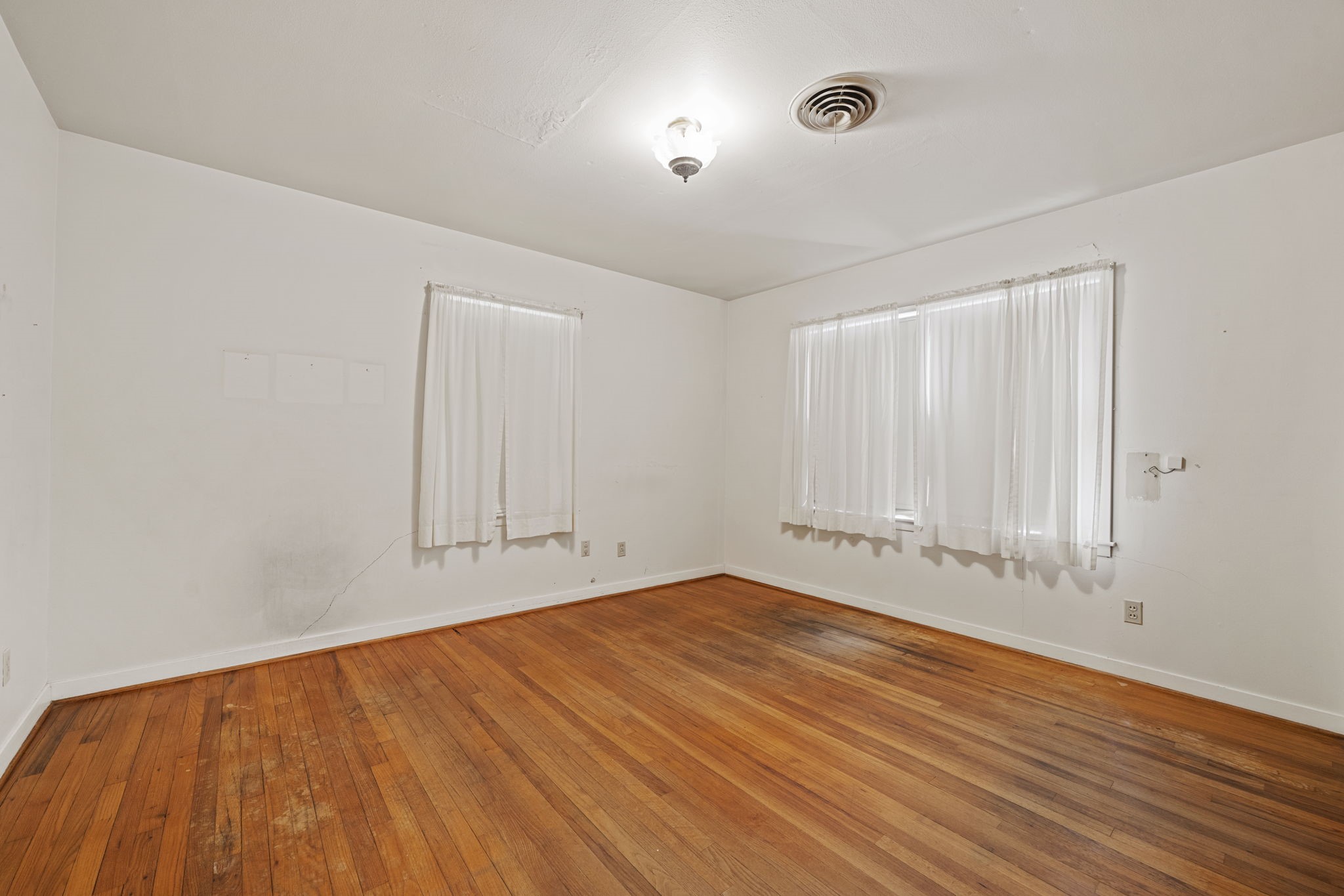 5418 Bryan Road Property Photo 26