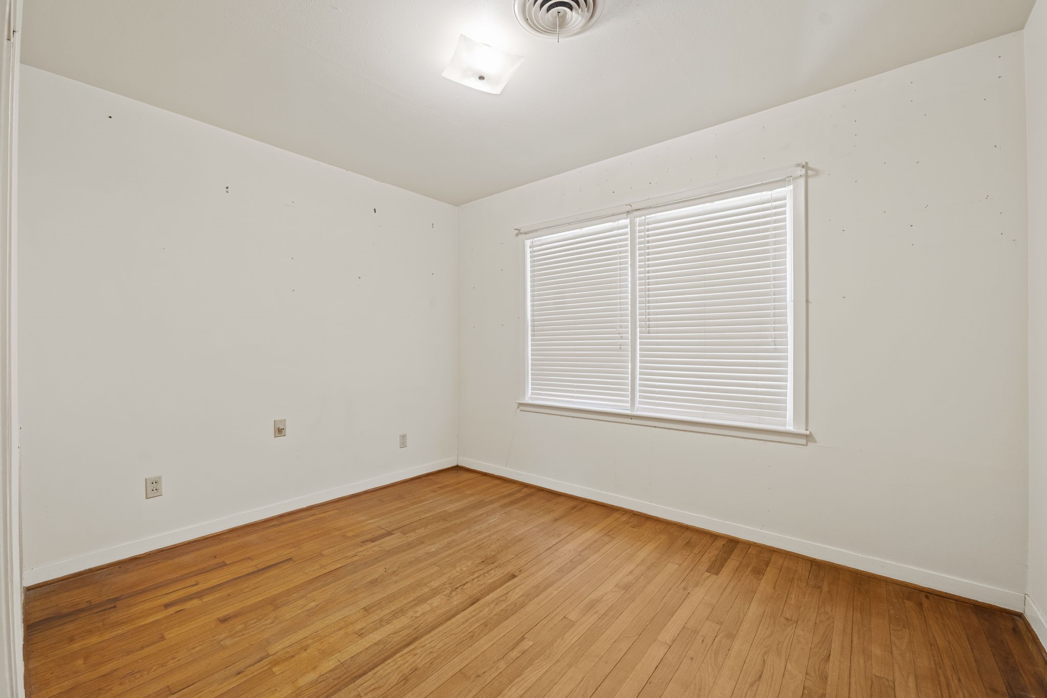 5418 Bryan Road Property Photo 28