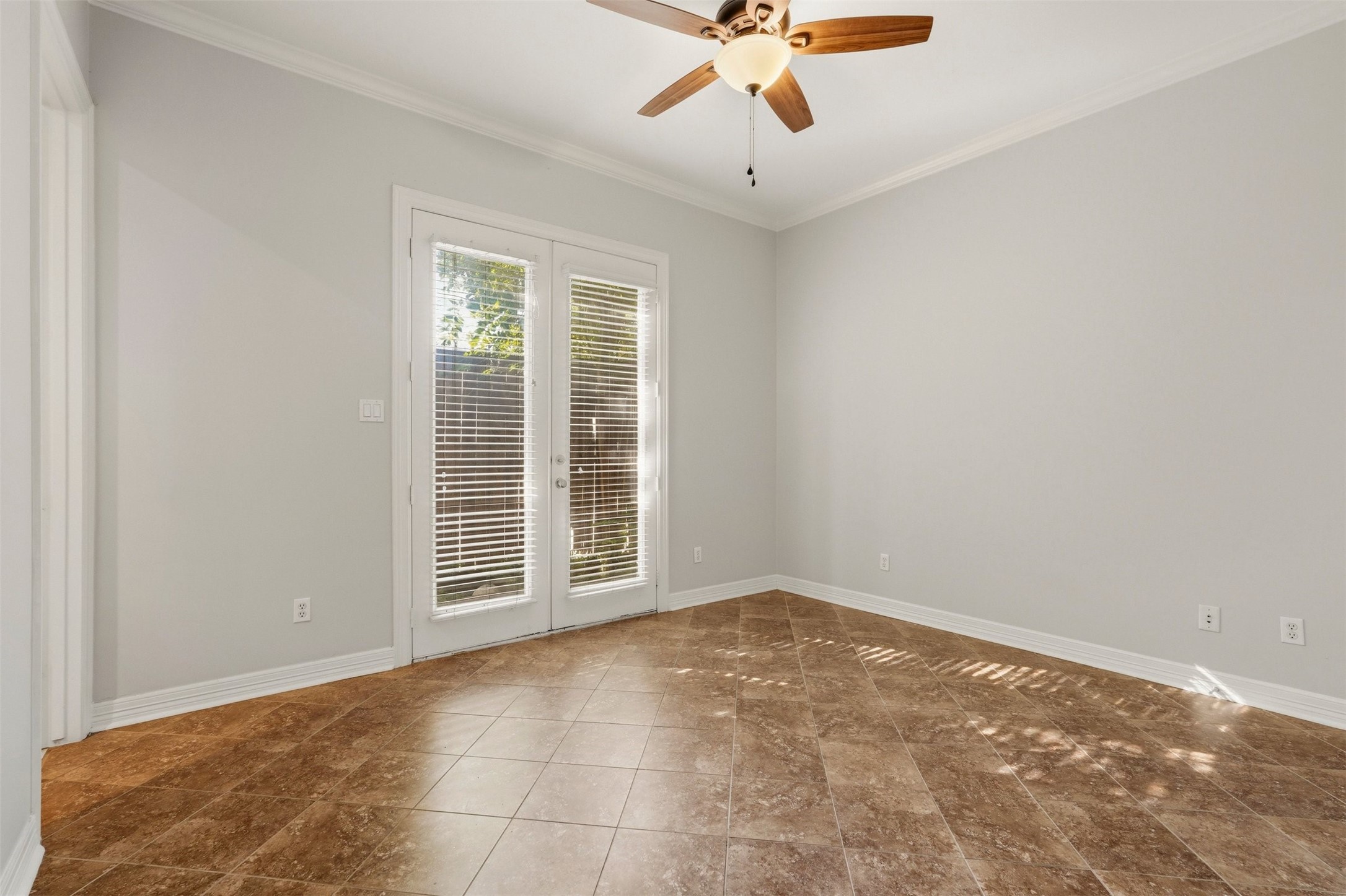 822 Stuart Street Property Photo 5