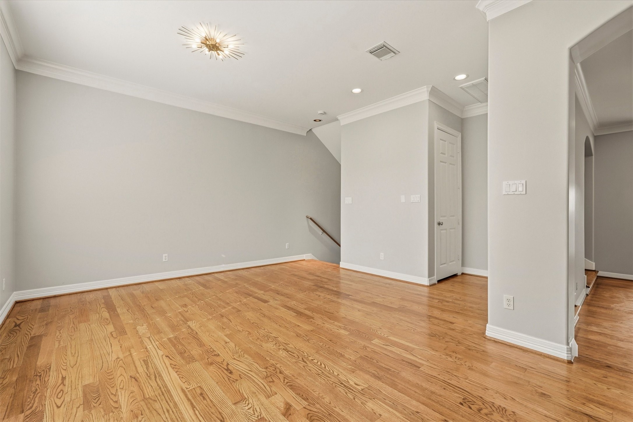 822 Stuart Street Property Photo 9