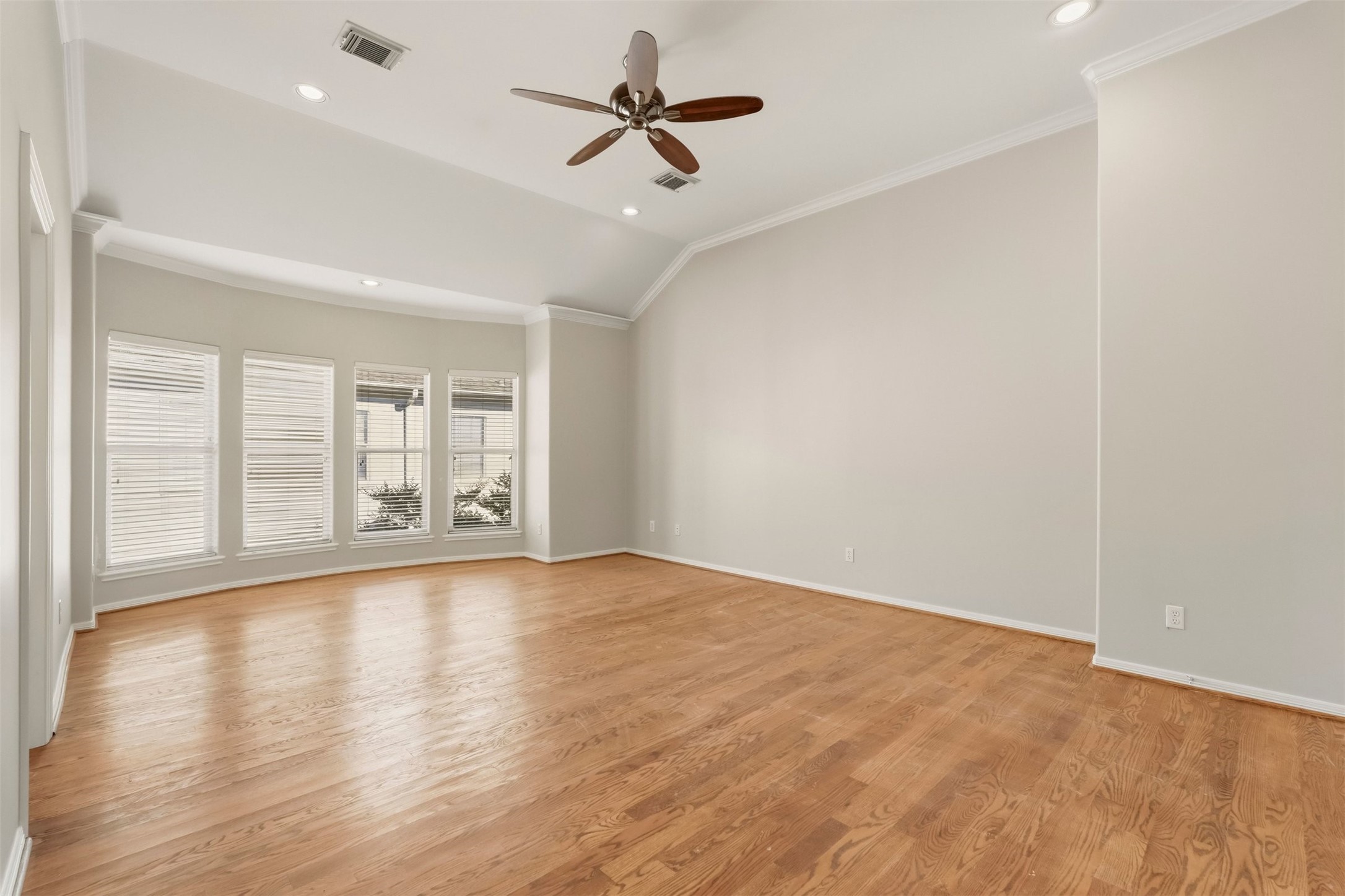 822 Stuart Street Property Photo 22