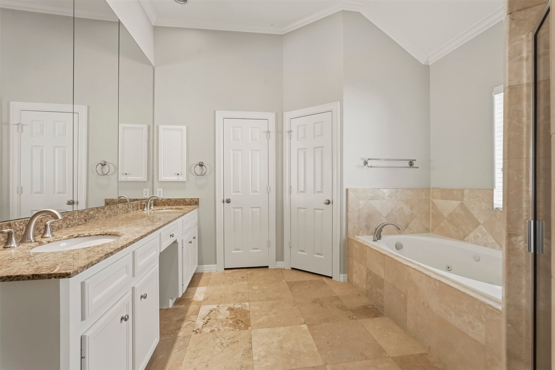 822 Stuart Street Property Photo 24