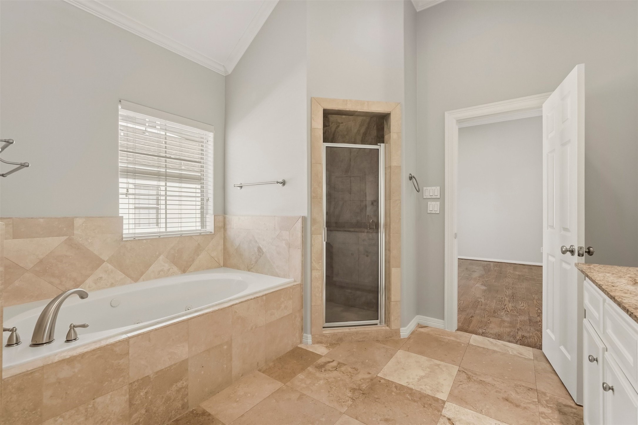 822 Stuart Street Property Photo 25