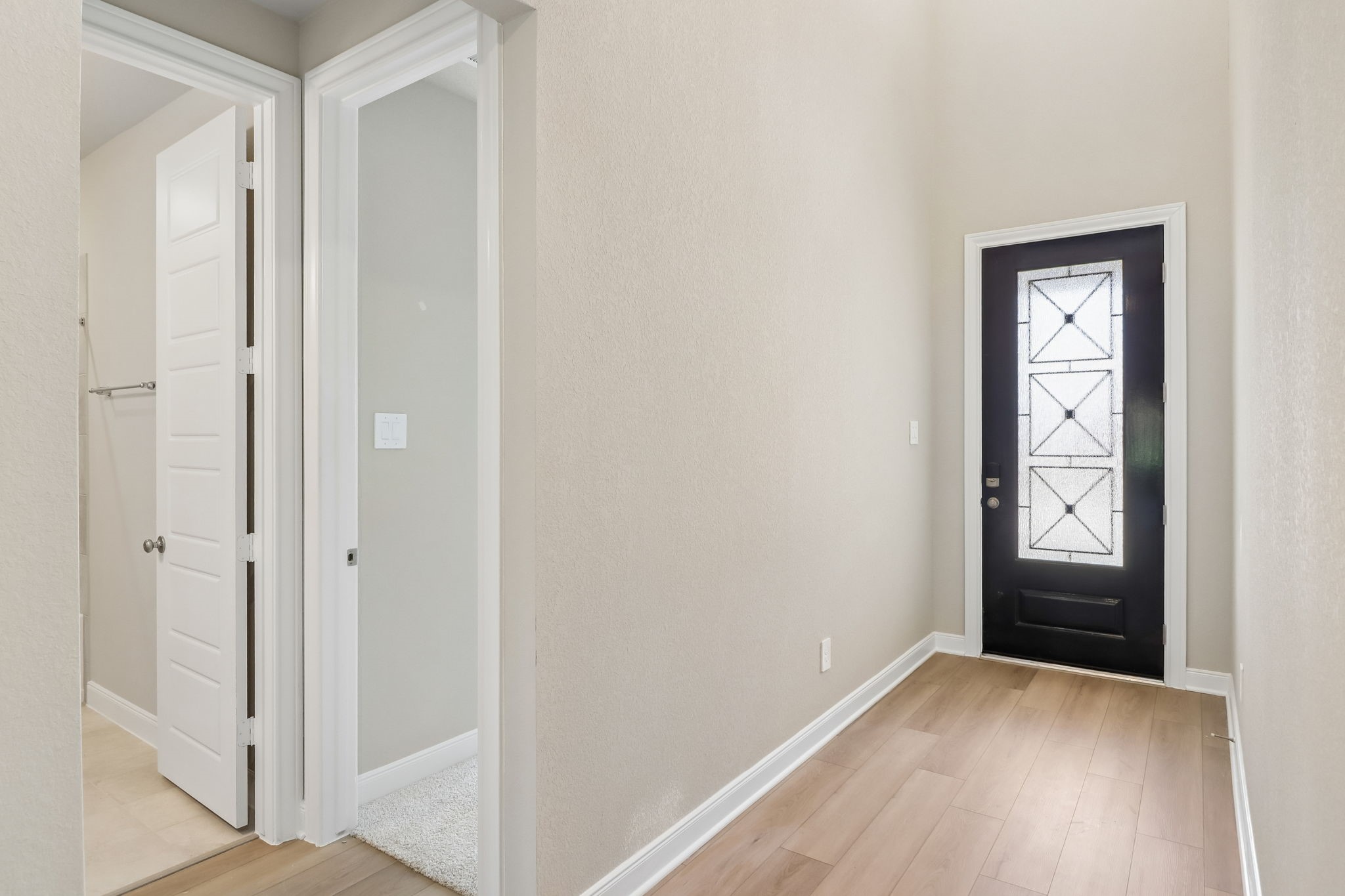 17817 Stone Terrace Lane Property Photo 3