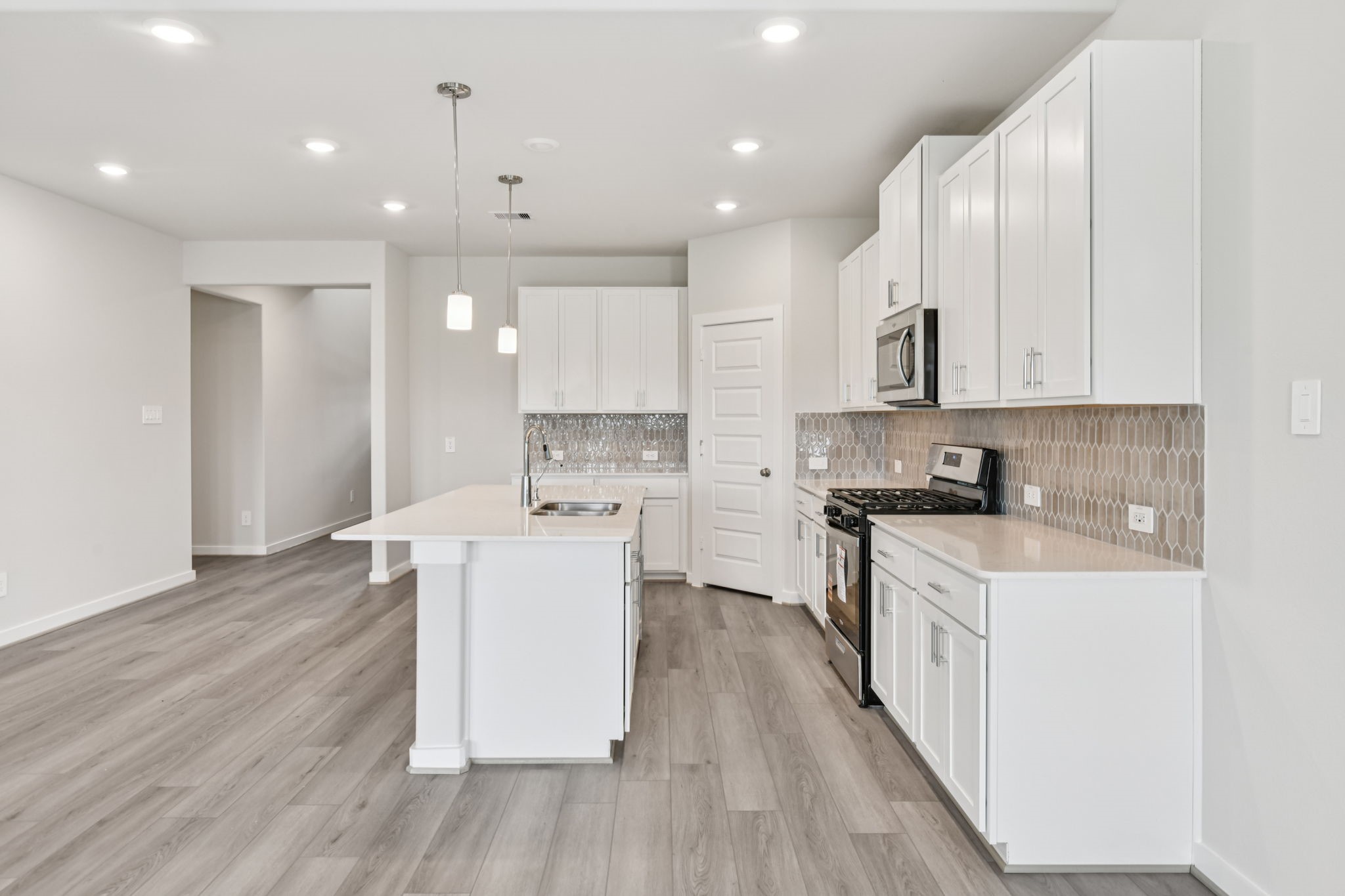 17817 Stone Terrace Lane Property Photo 10