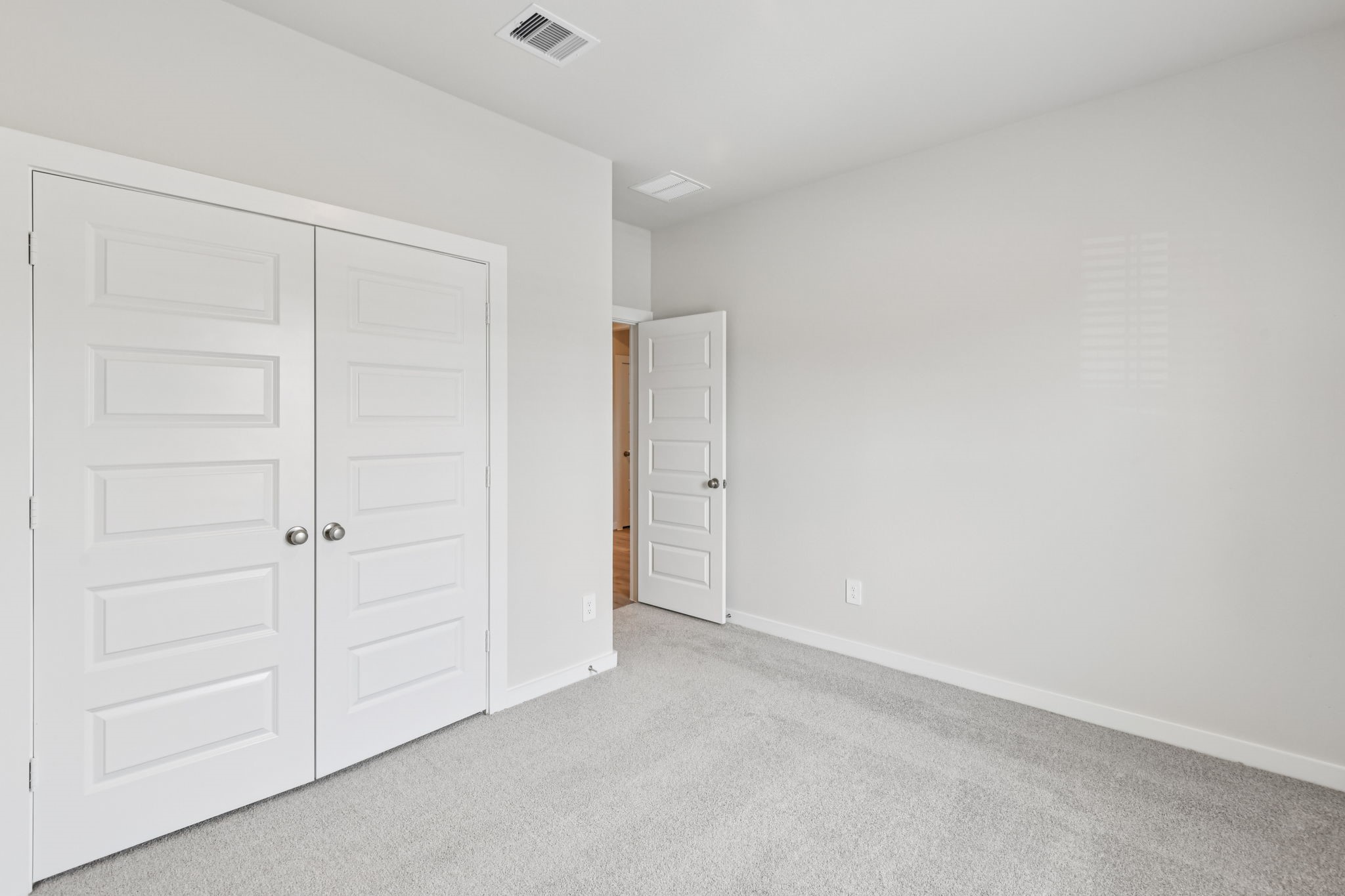 17817 Stone Terrace Lane Property Photo 17