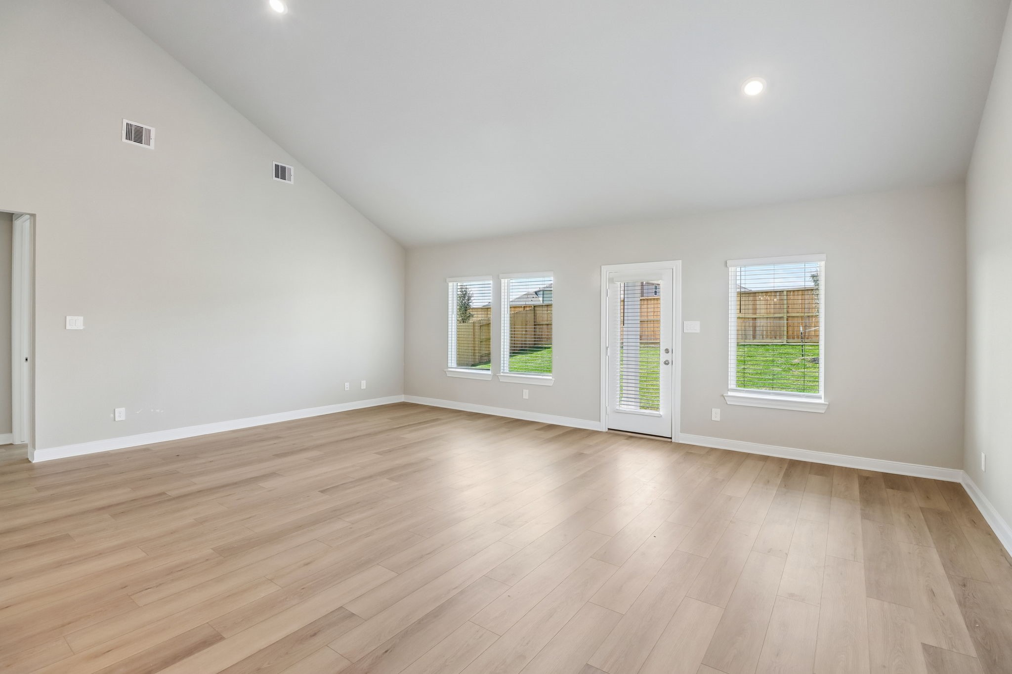 17817 Stone Terrace Lane Property Photo 23
