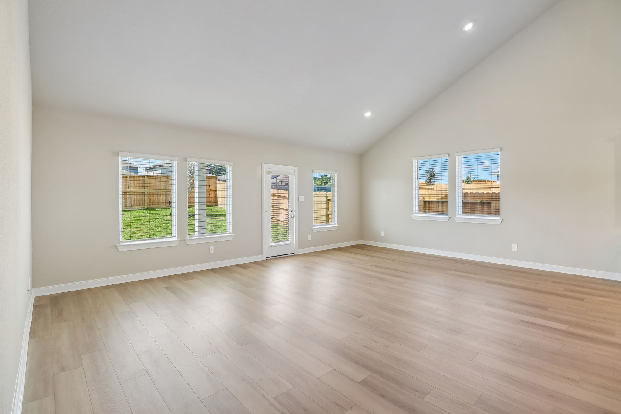 17817 Stone Terrace Lane Property Photo 25