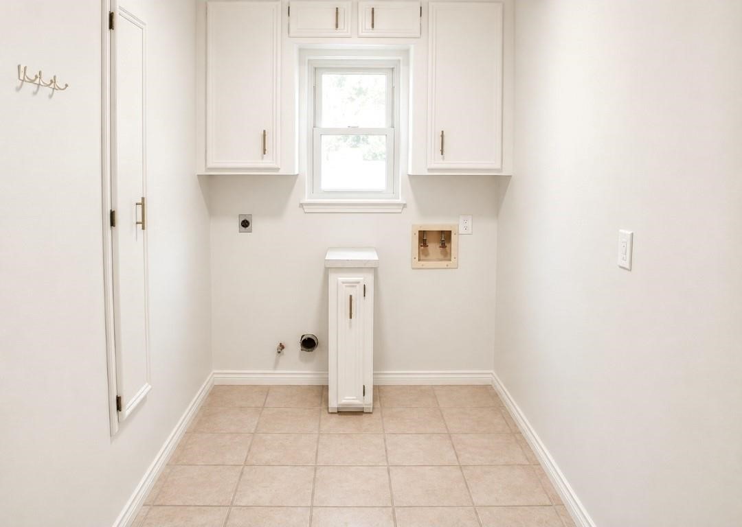 12911 Kathy Lane Property Photo 23