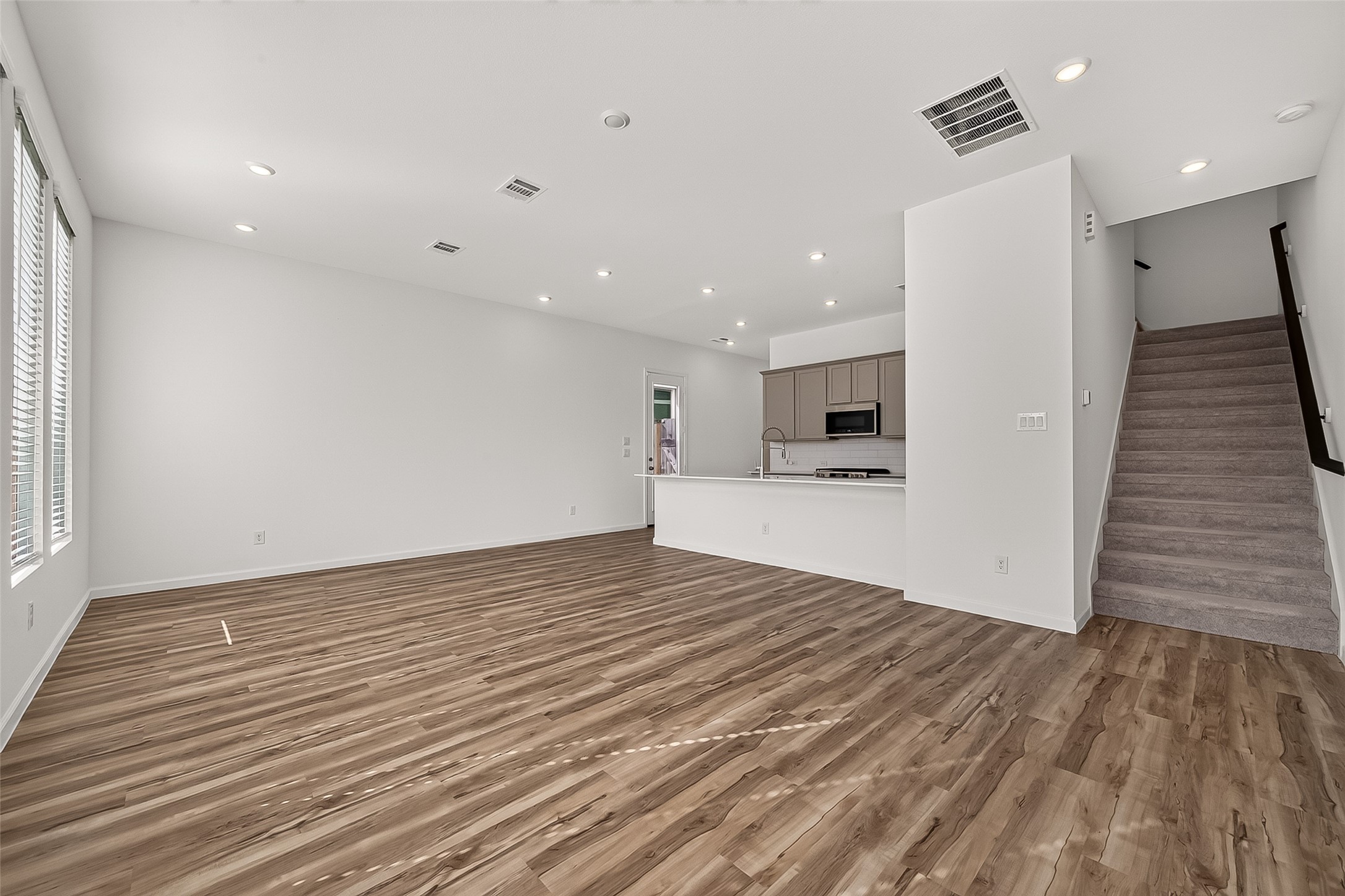 5558 Amber Brook Lane Property Photo 14
