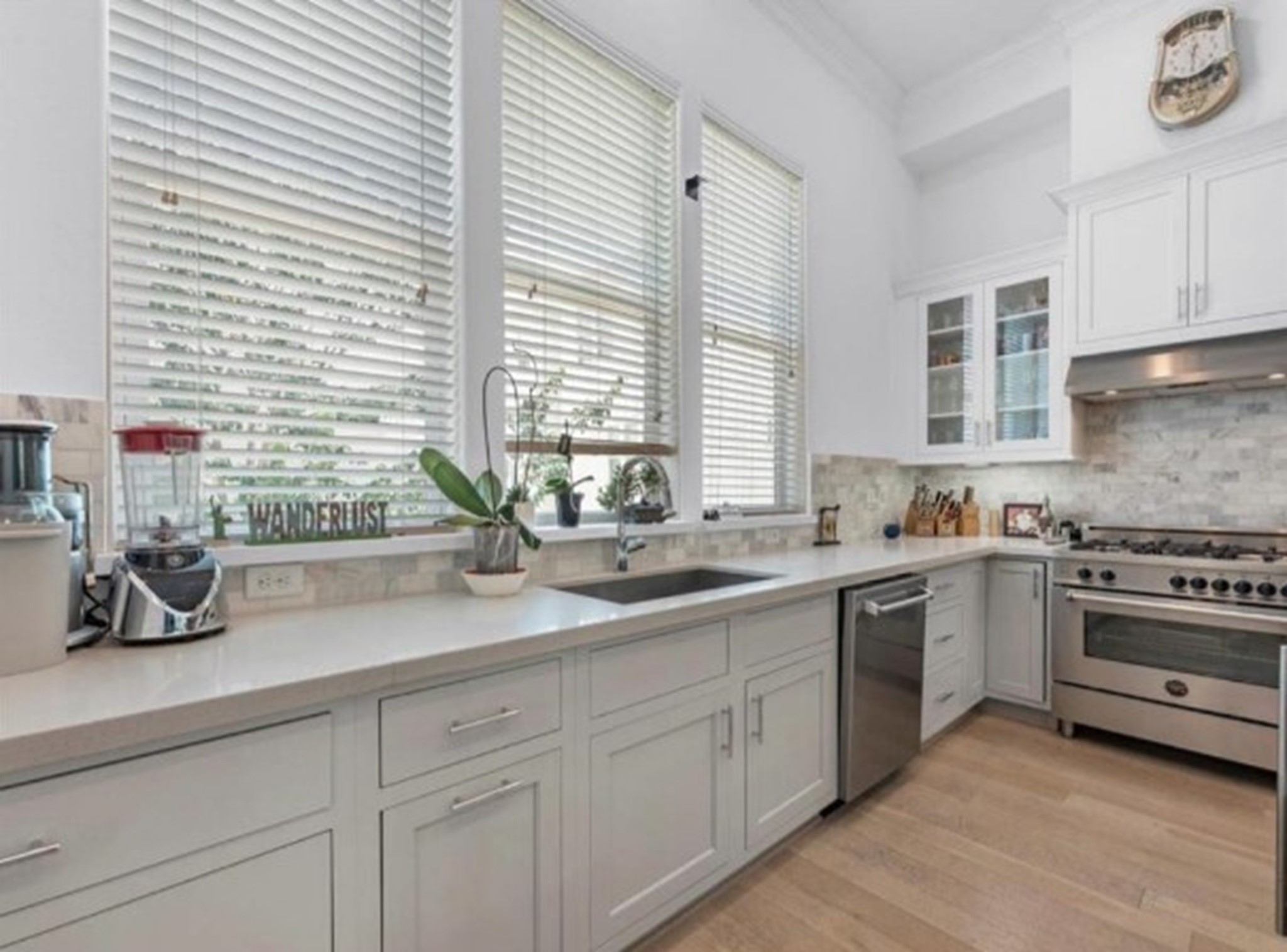2734 Harvard Street Property Photo 12