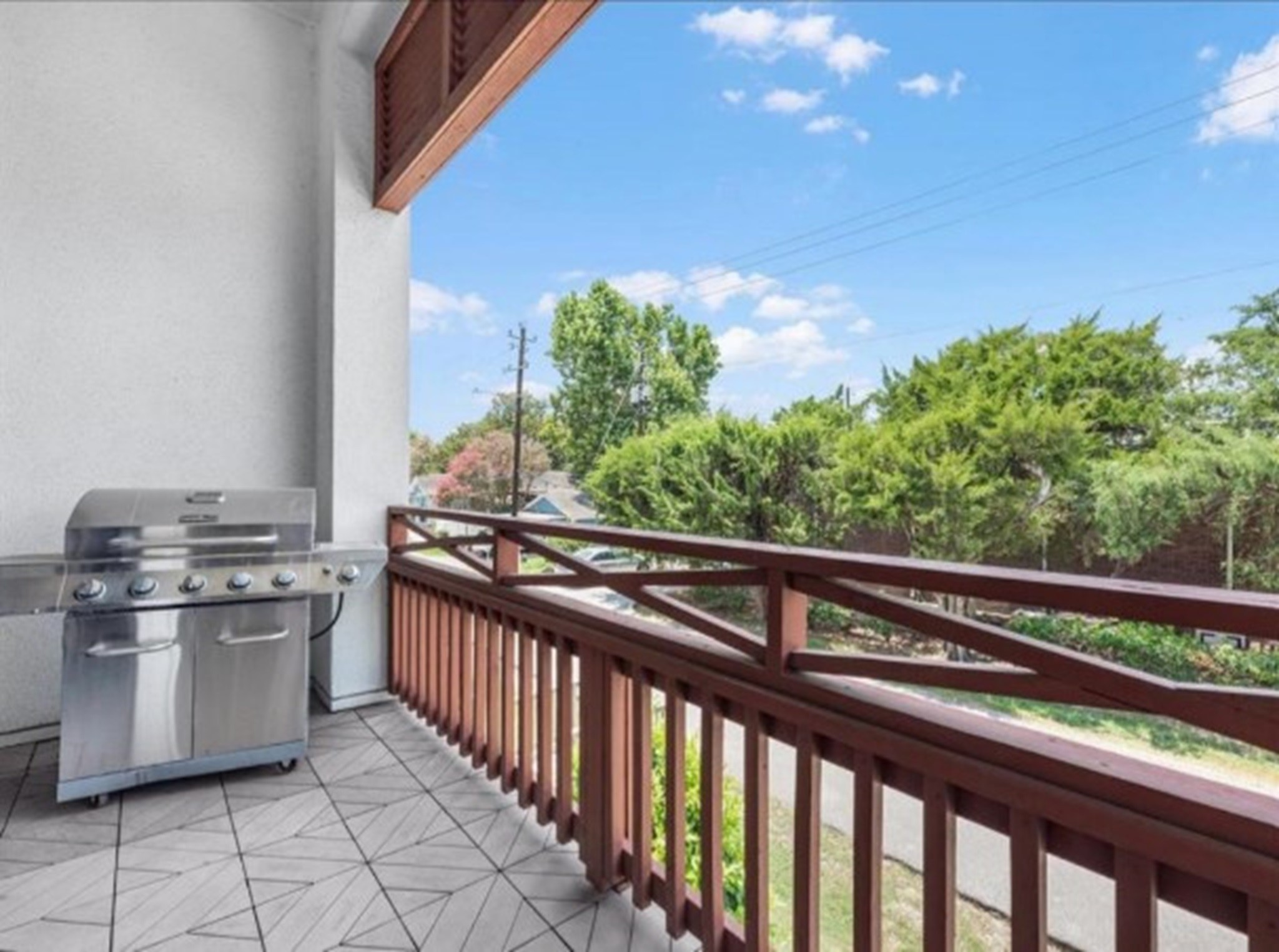 2734 Harvard Street Property Photo 15