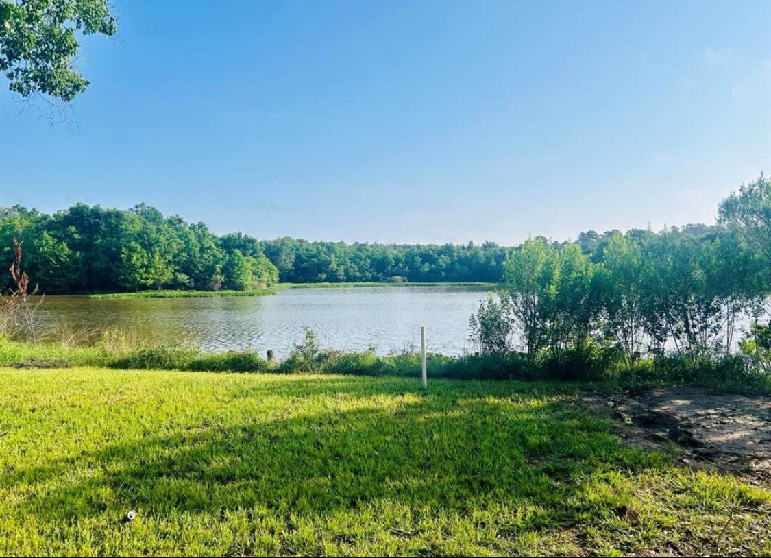1234 River Road Property Photo 6