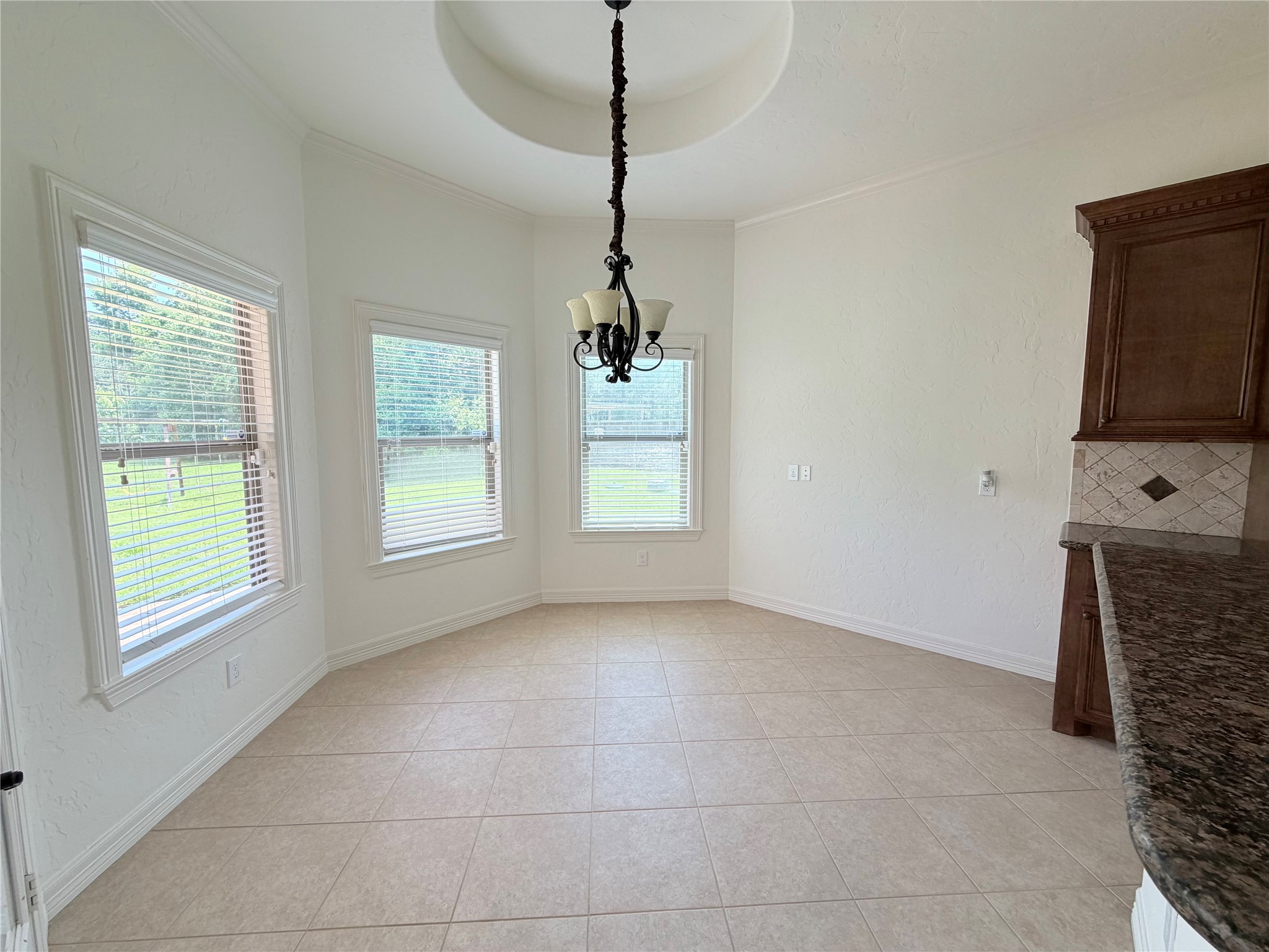 23052 Volga Drive Property Photo 16