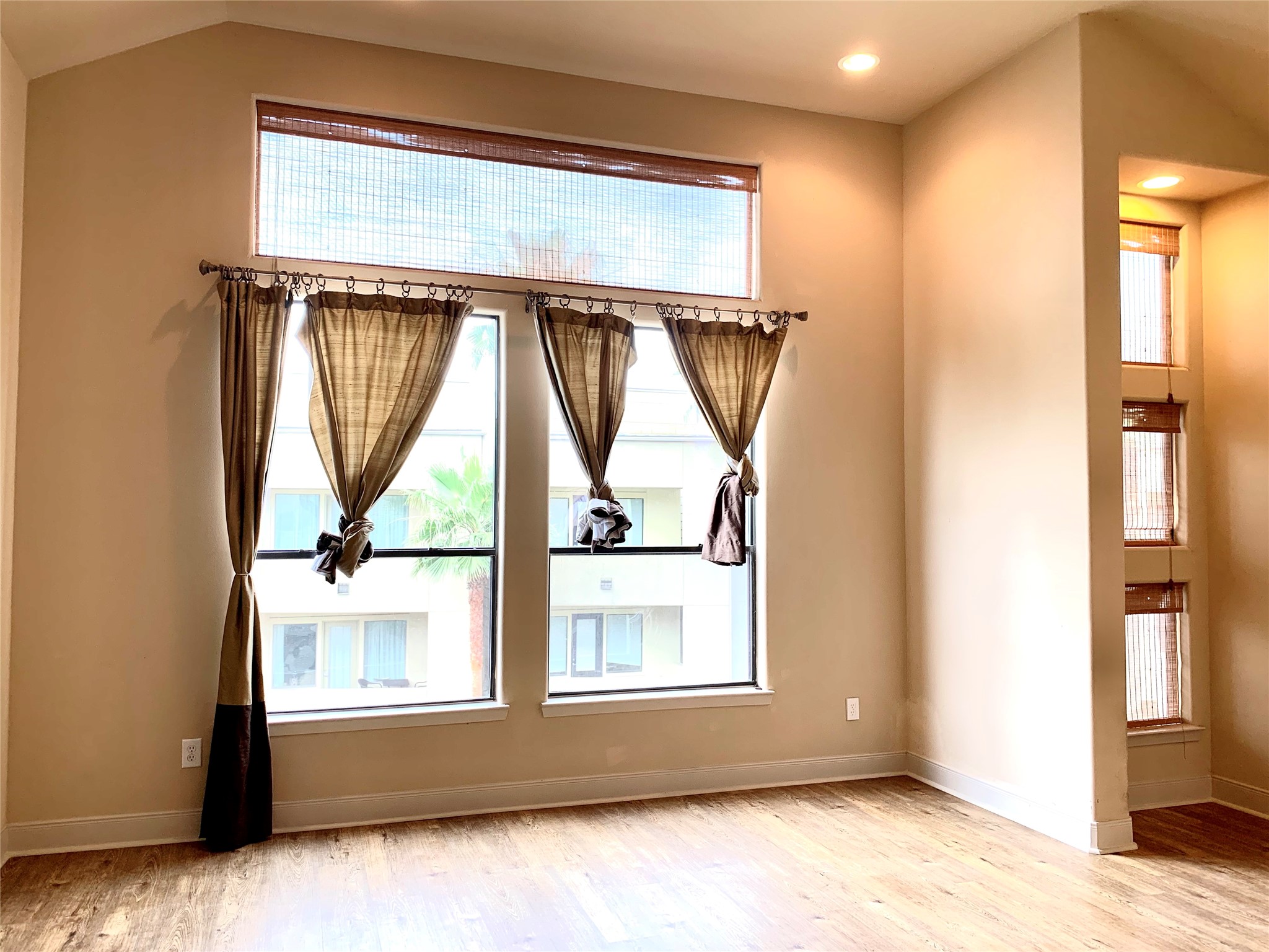 5231 Lillian Street Property Photo 18