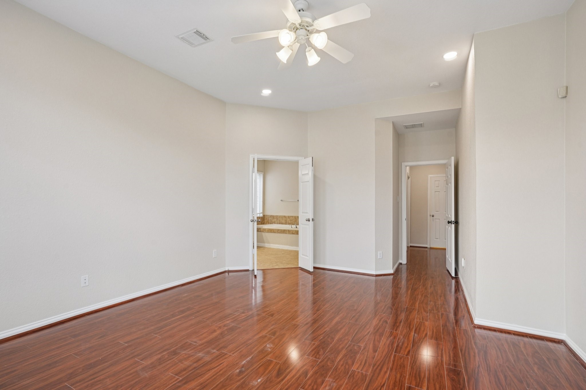 1314 Ravenel Lane Property Photo 8