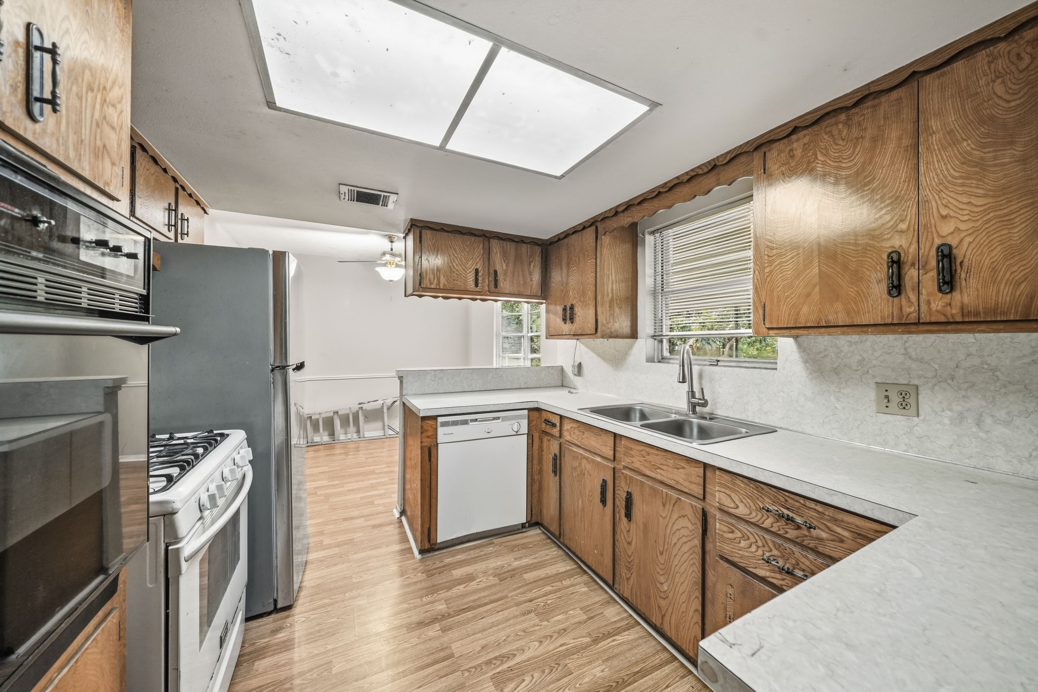 3324 Kathryn Circle Property Photo 4