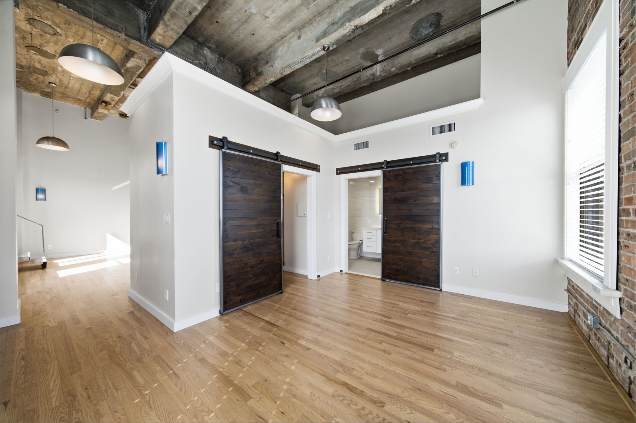 915 Franklin Street 9i Property Photo 14