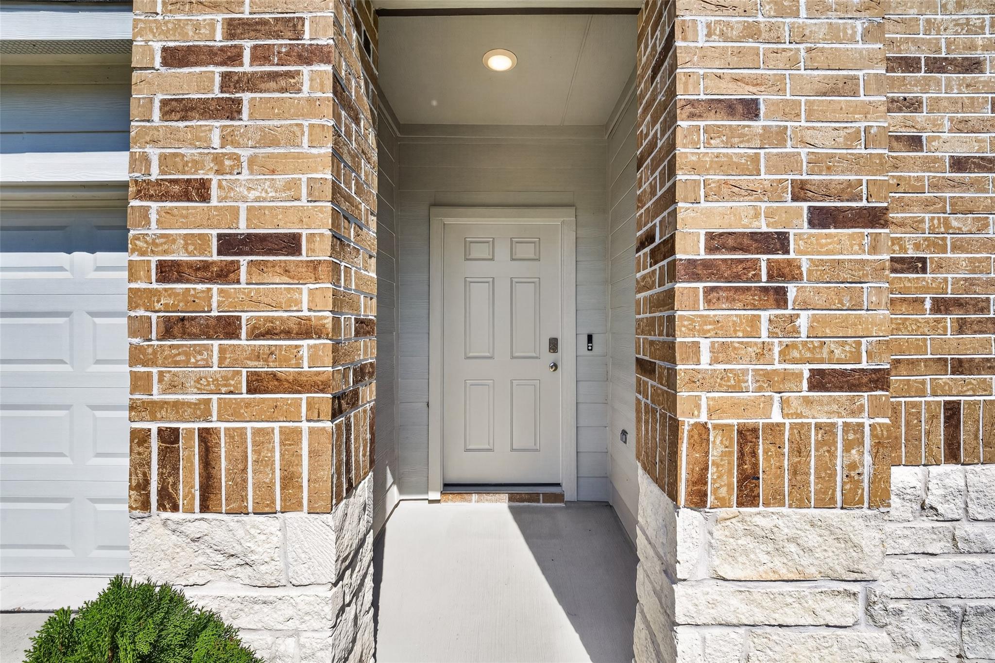 12818 Sunny Pass Property Photo 3