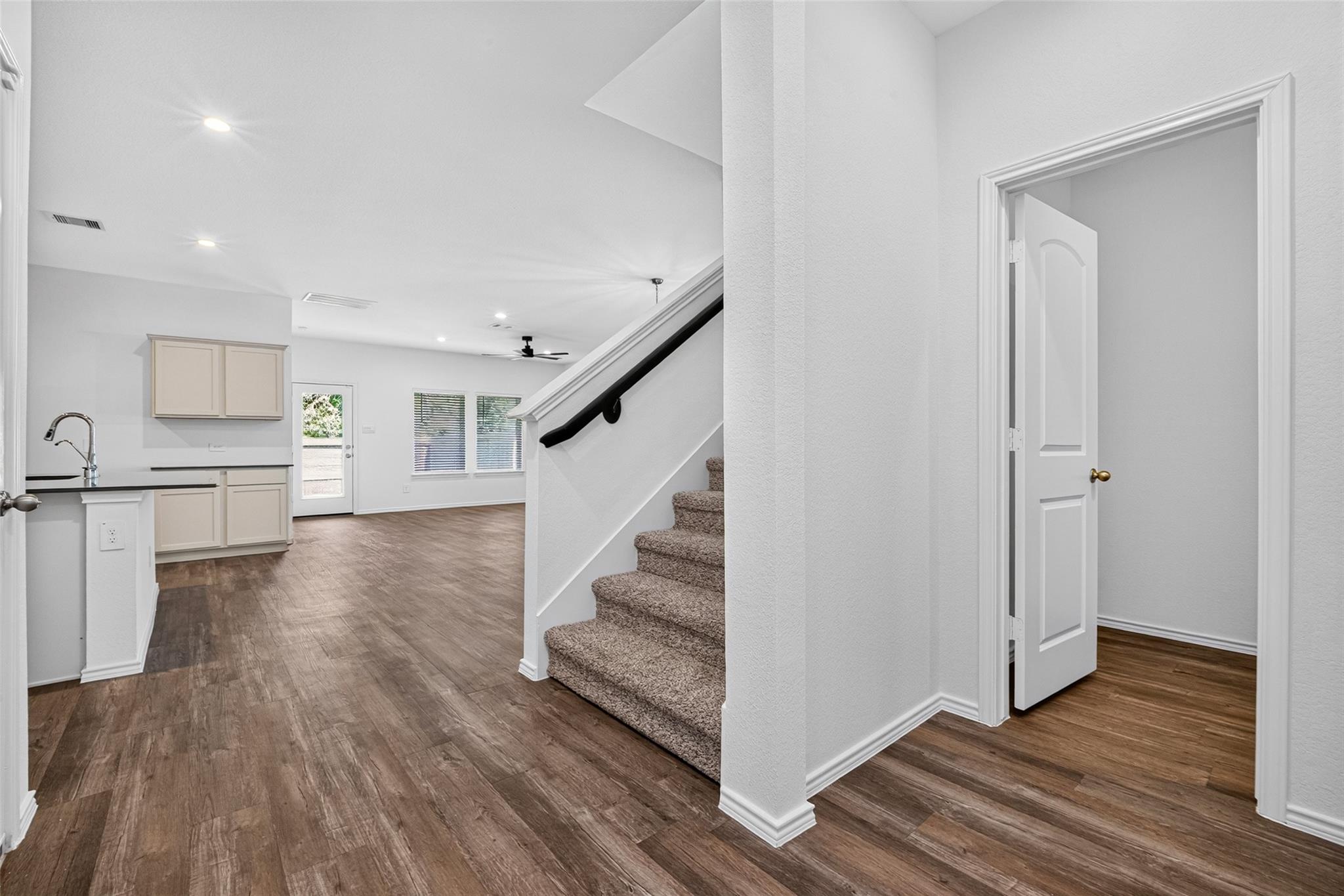 12818 Sunny Pass Property Photo 6