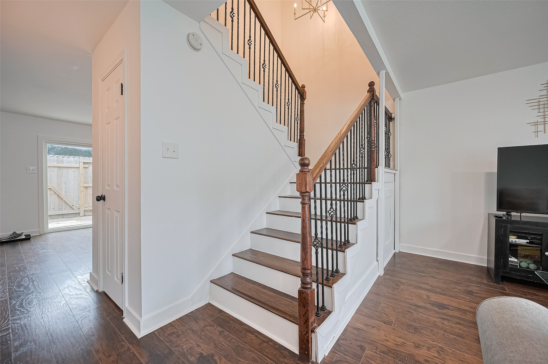 10174 Beekman Place Drive Property Photo 7