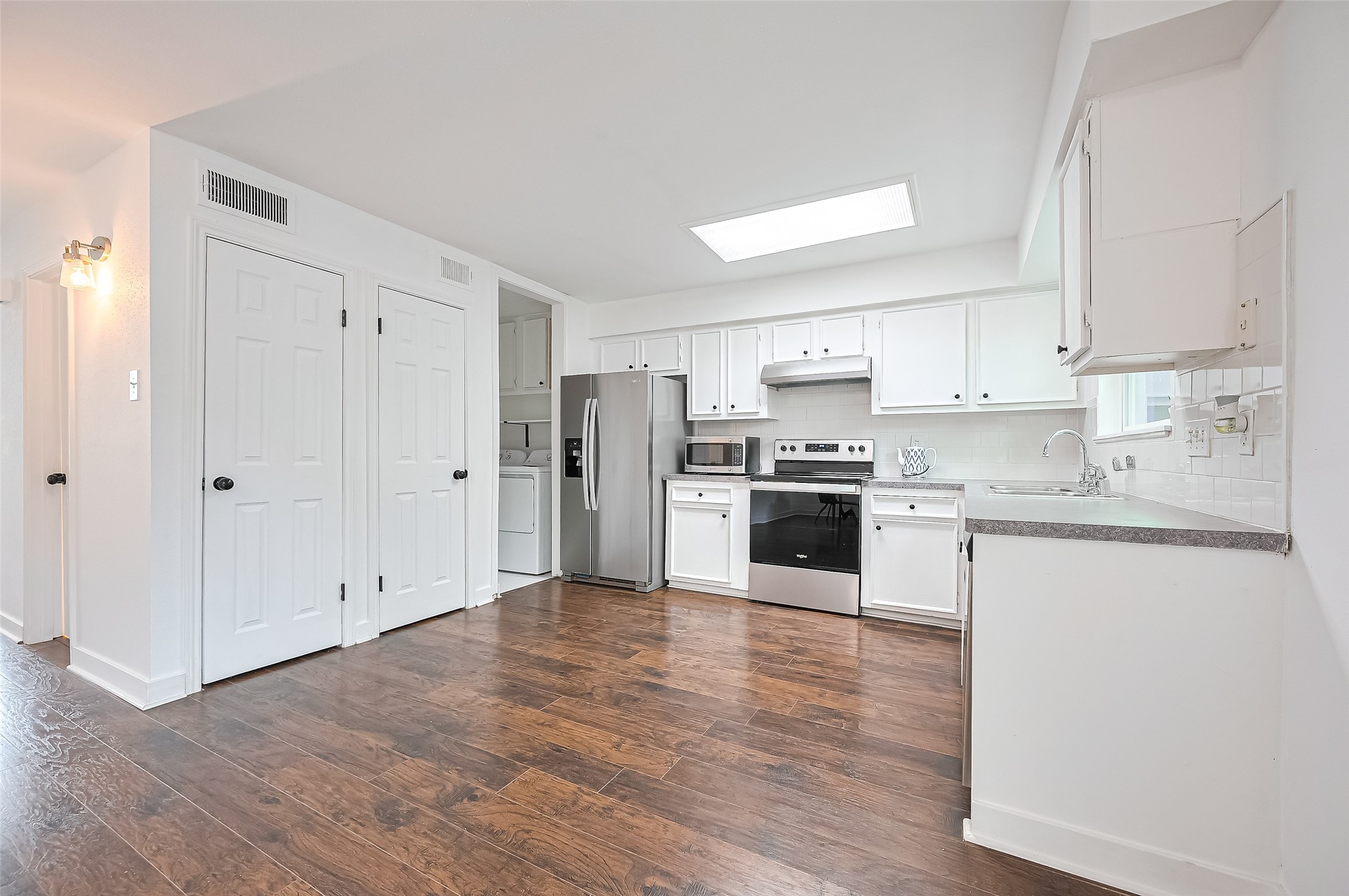 10174 Beekman Place Drive Property Photo 9