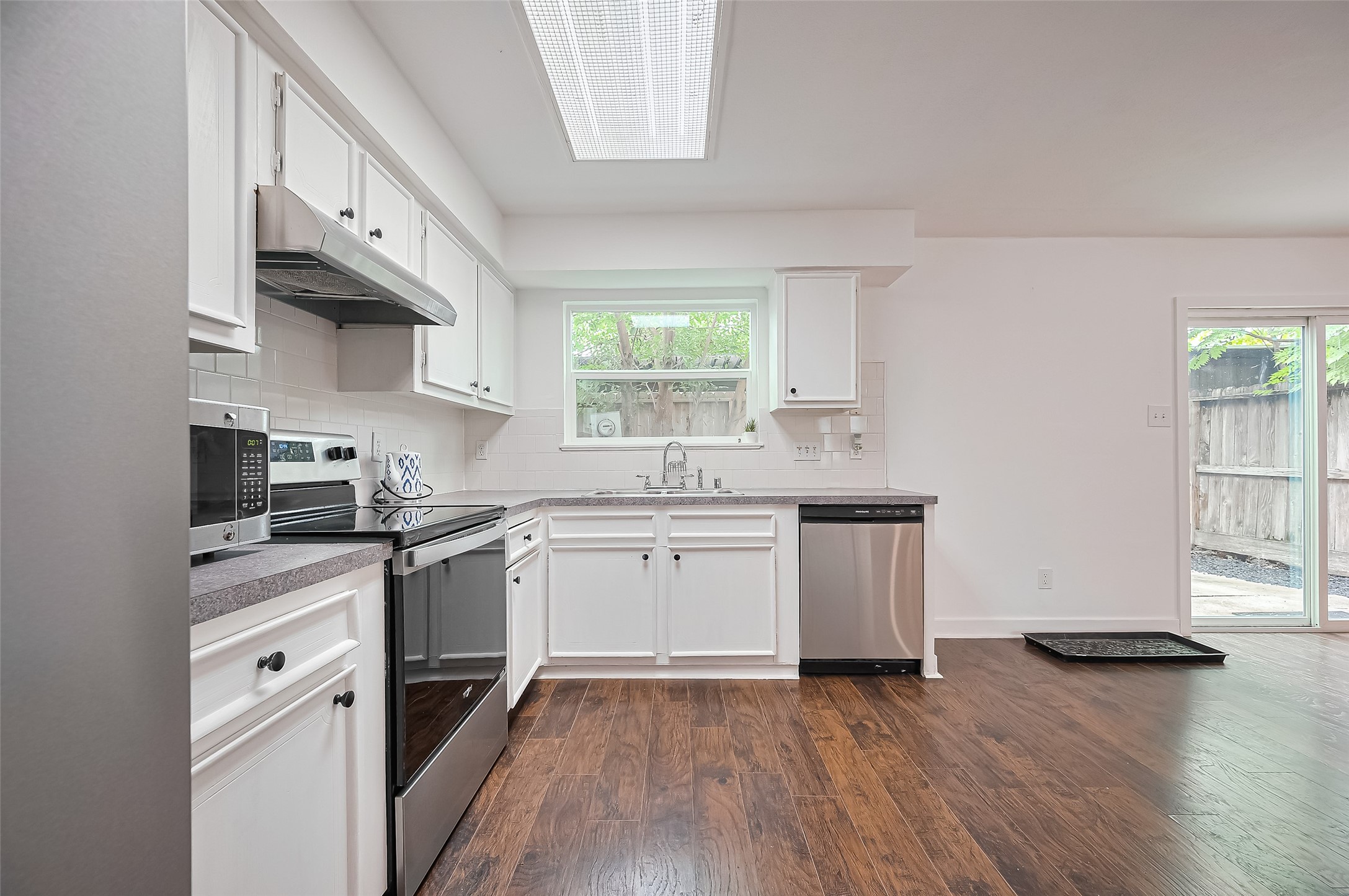 10174 Beekman Place Drive Property Photo 11