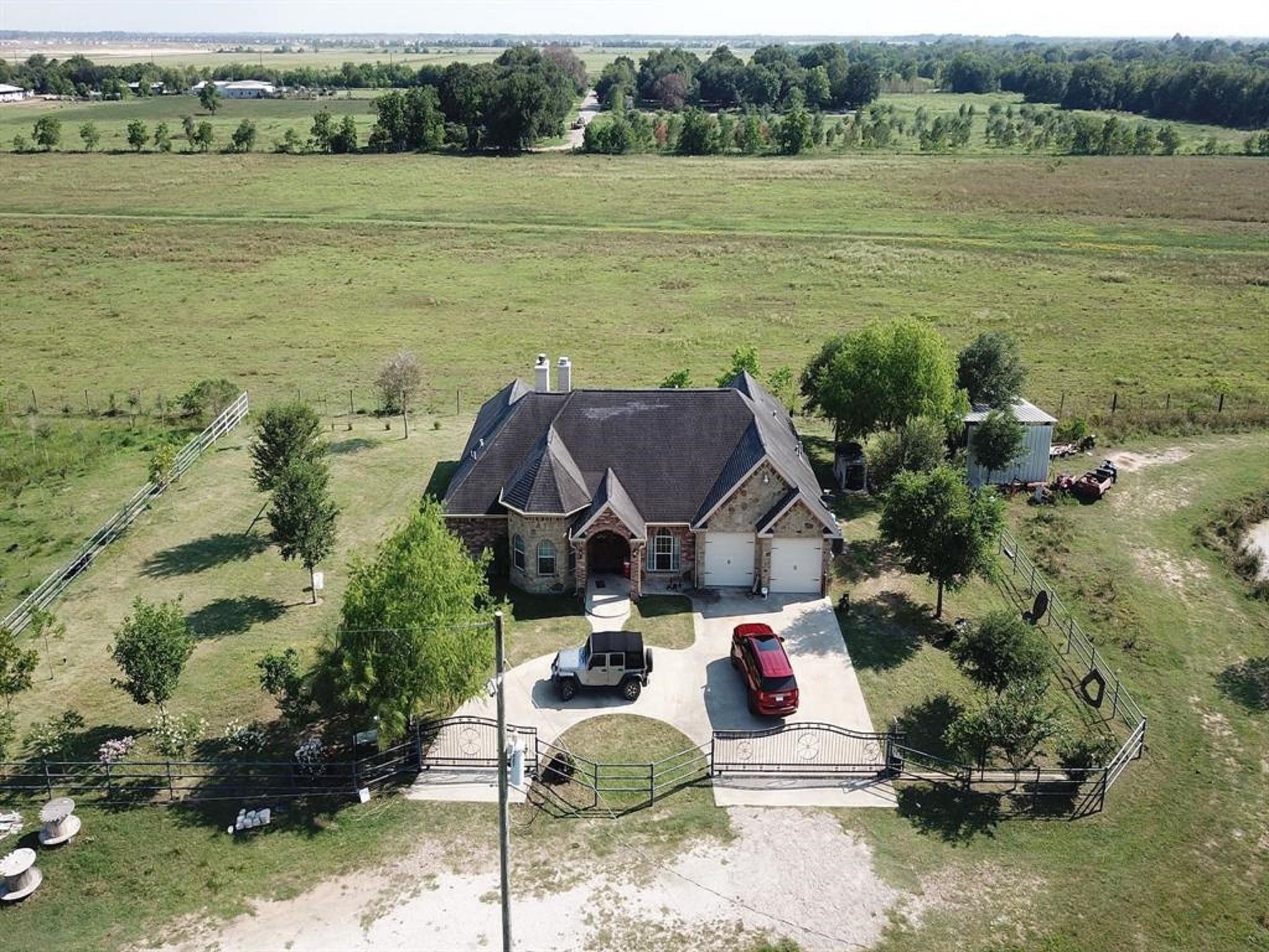 6429 Foxtrot Lane Property Photo 7