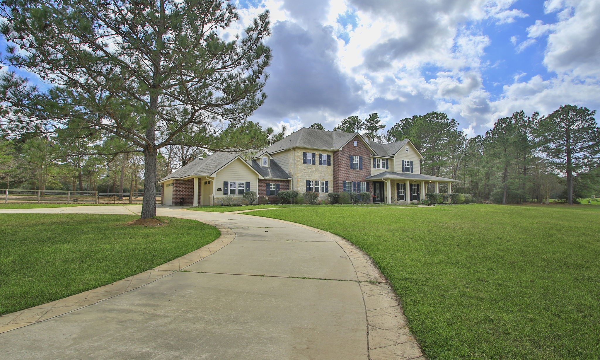 26231 Crown Ranch Boulevard Property Photo 4