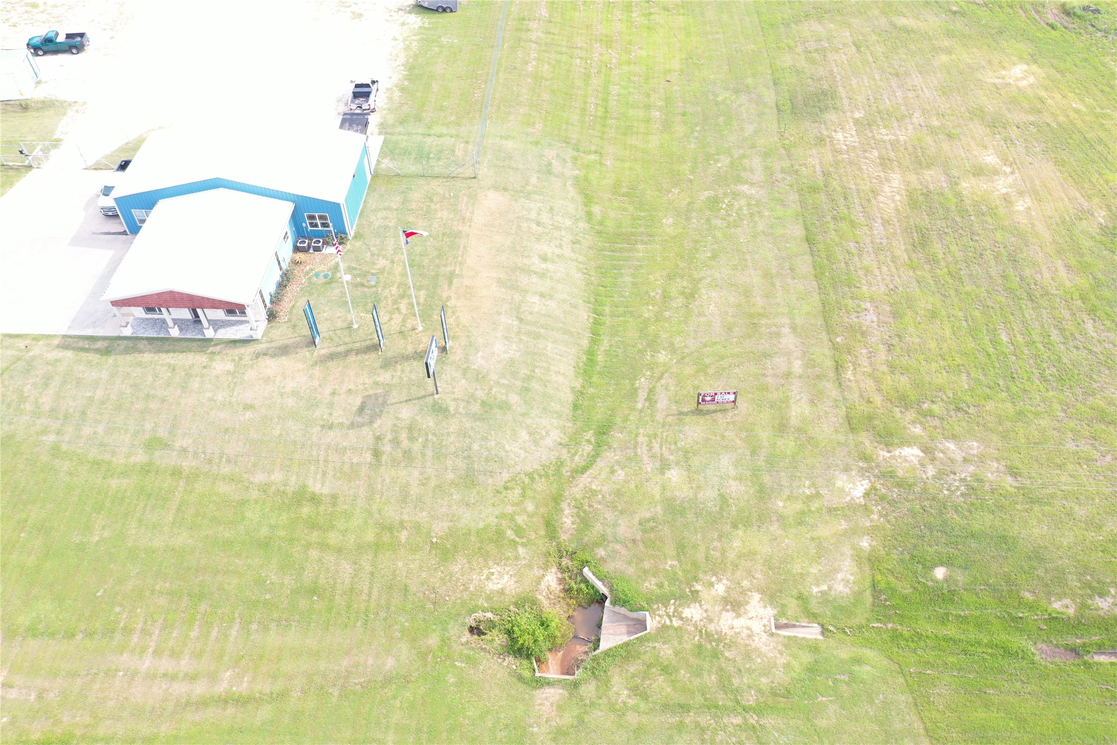 5909 W Us Hwy 190 Property Photo 6