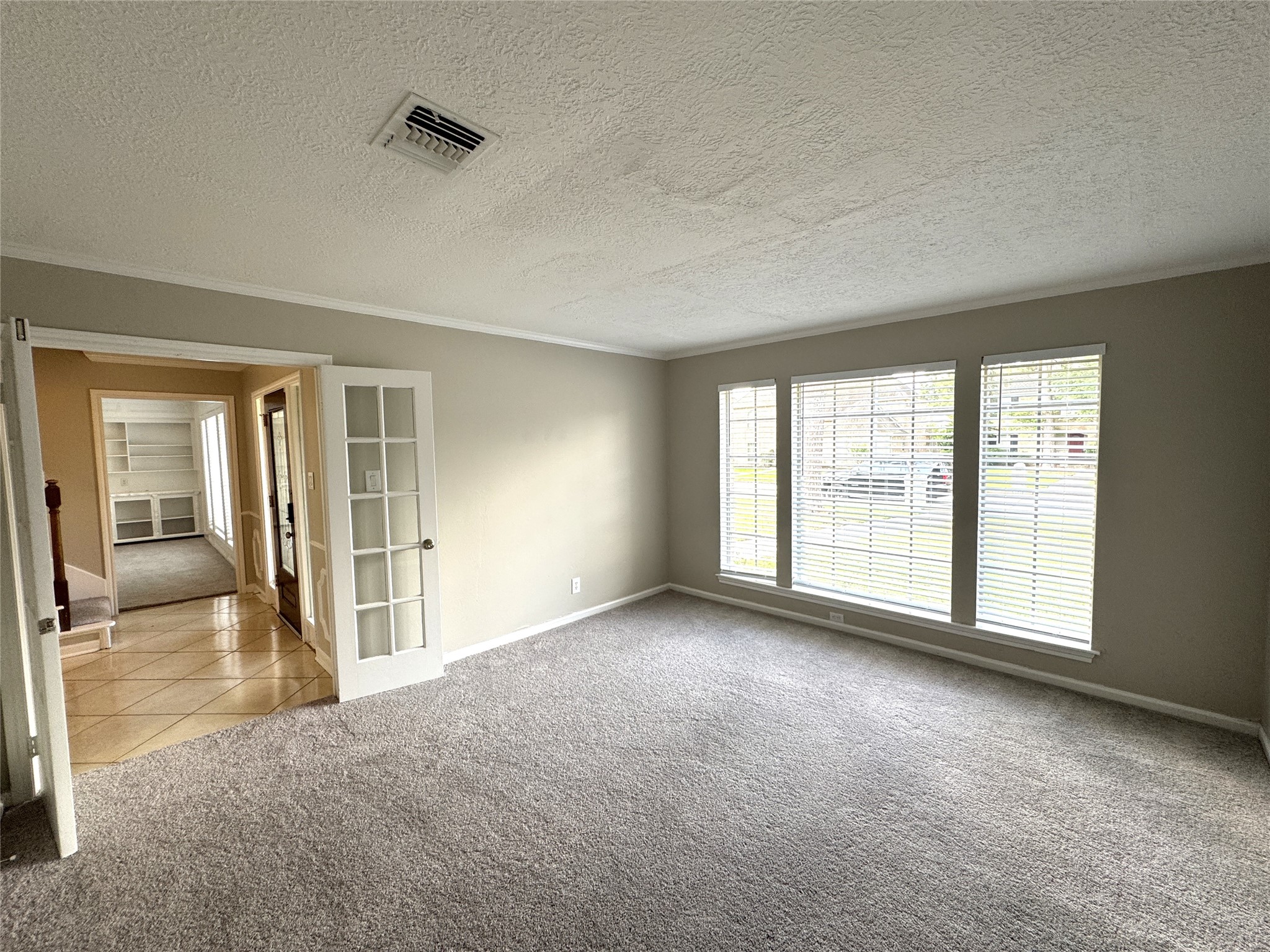 6630 Sumner Isle Court Property Photo 4